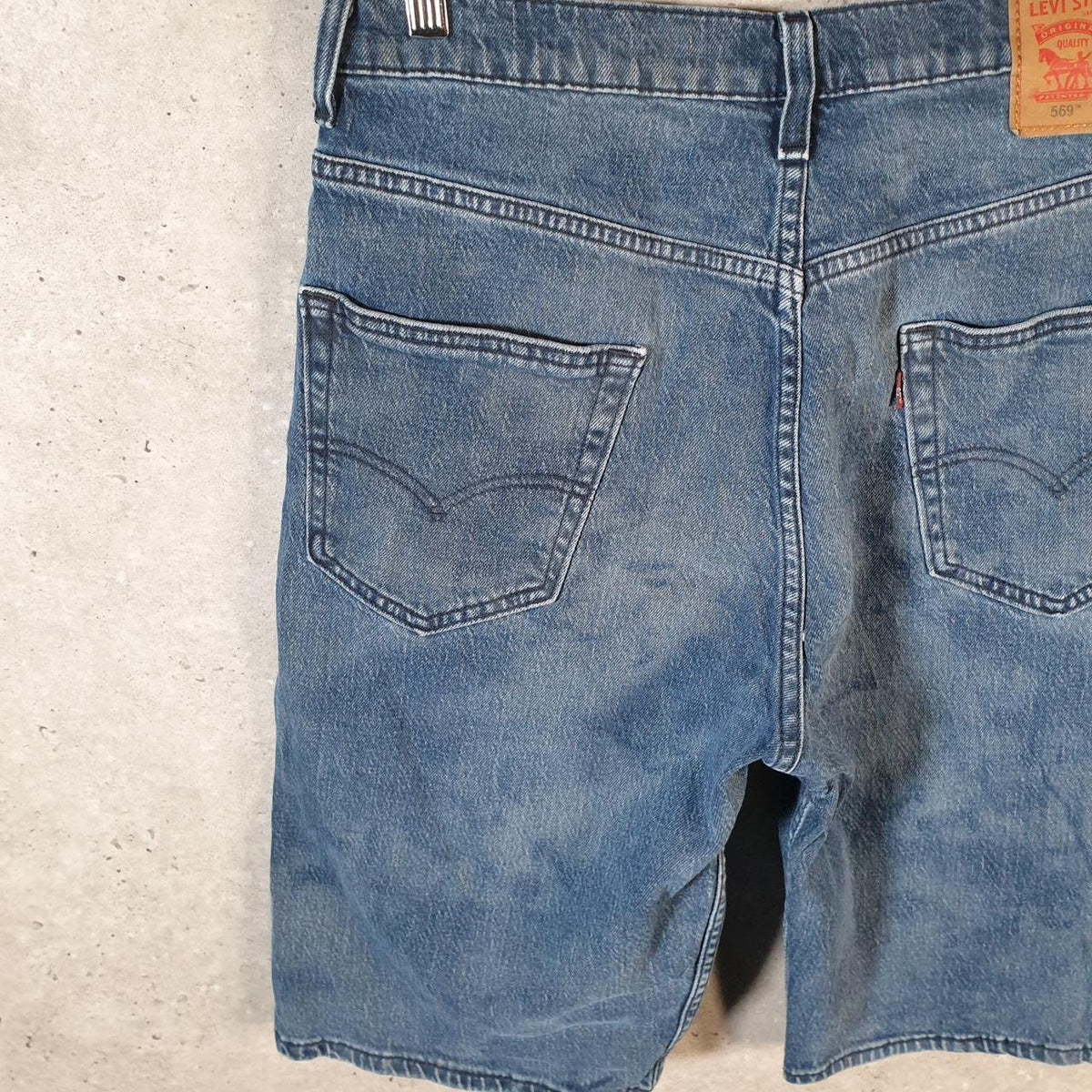 Vintage Levi’s 569 Baggy Shorts Jorts Cargo Men’s W31 Blue Relaxed Denim