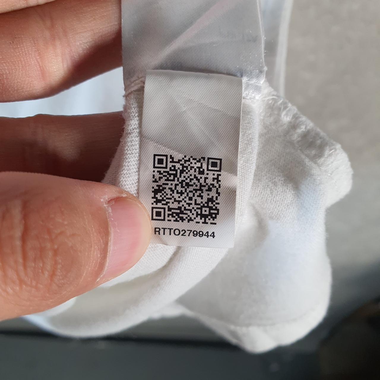 Vintage Tommy Hilfiger T Shirt Womens XL White Logo Embroidered Round Neck