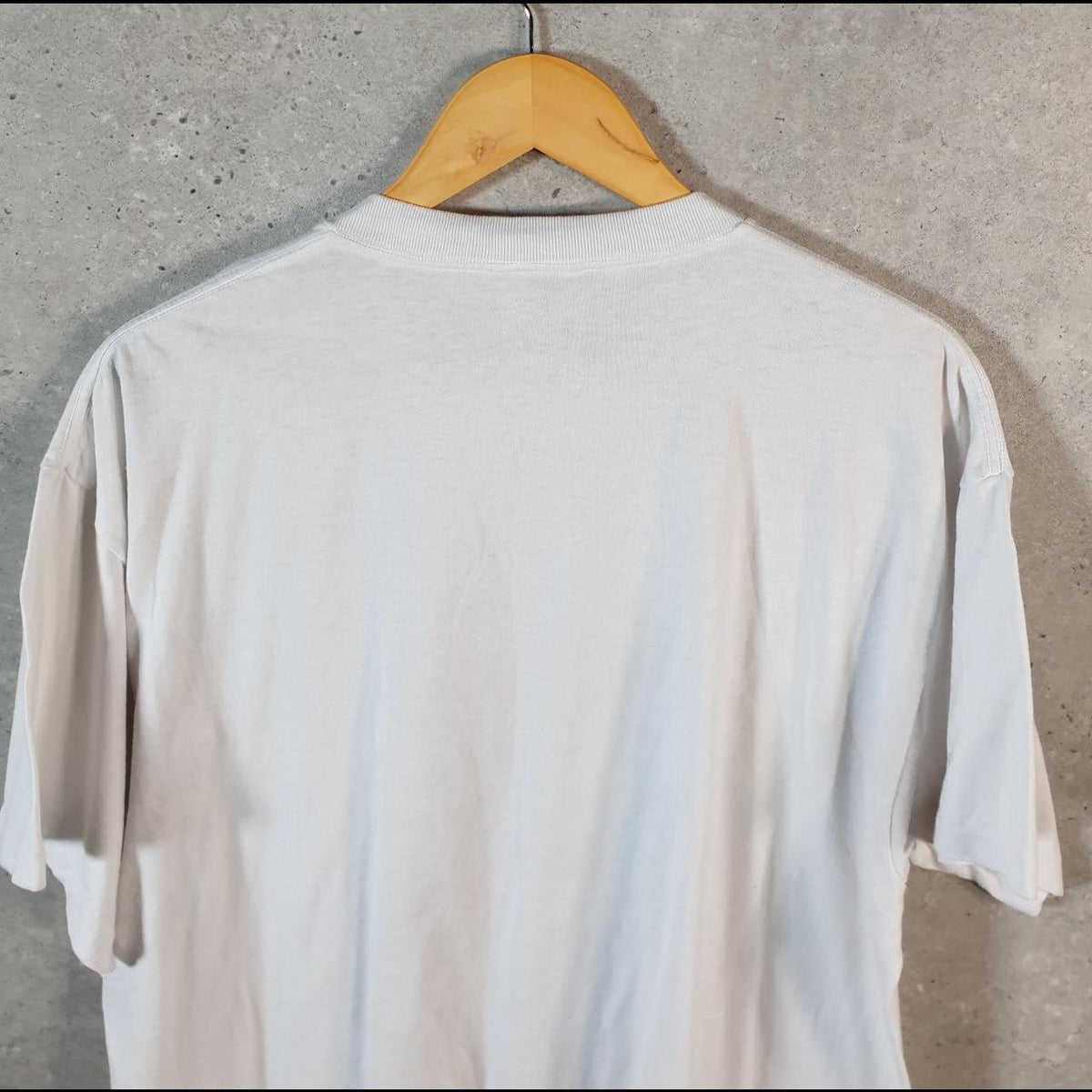 Vintage Oneita Power Cayman Islands 90s Single Stitch T Shirt Men’s XL White C8124