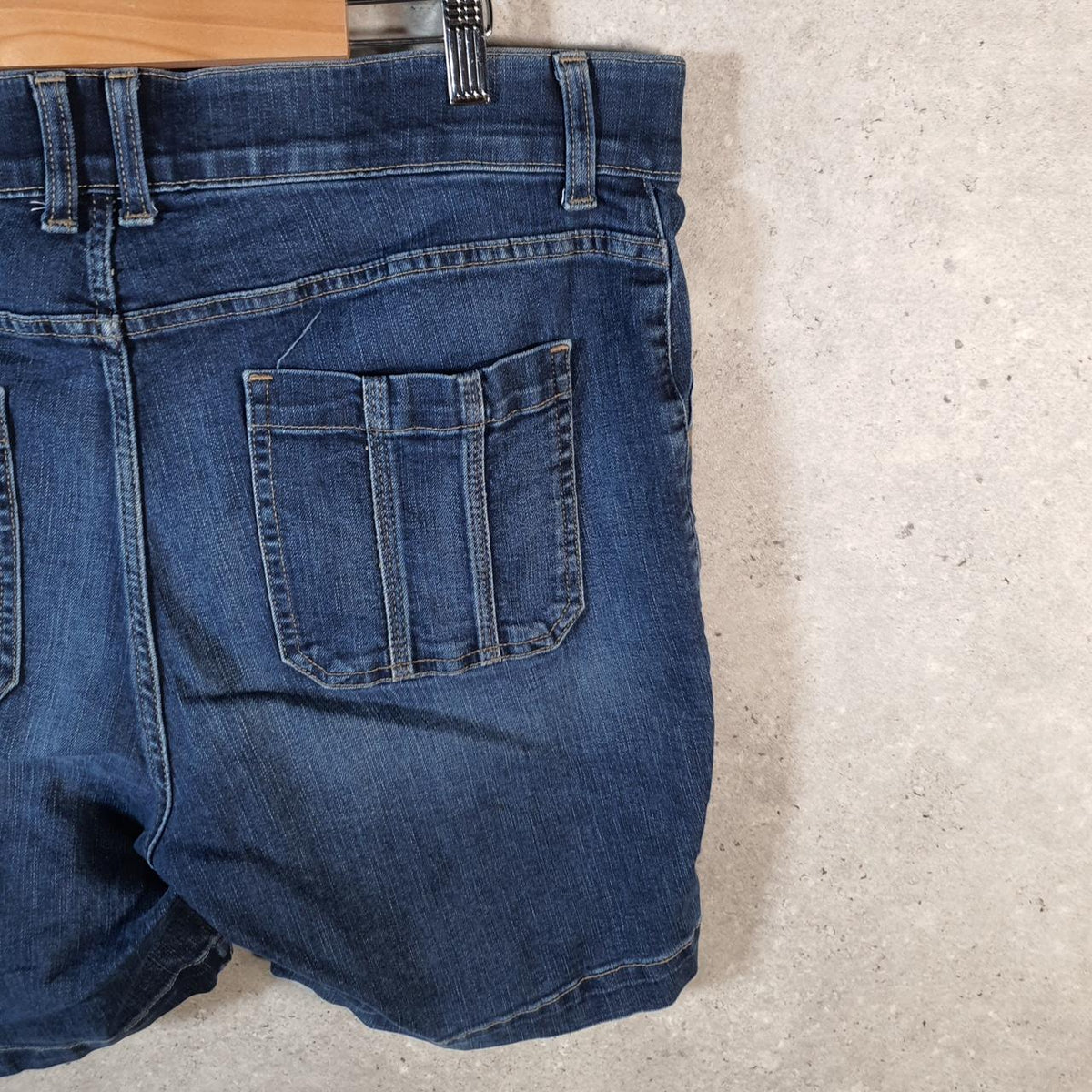 Vintage Lee Baggy Shorts Jorts Cargo Womens W38 Blue Relaxed Denim