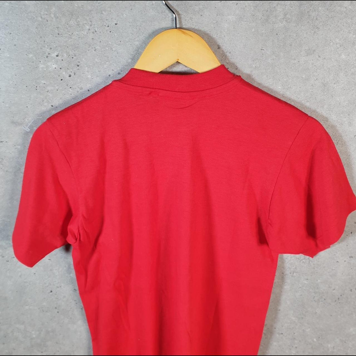 Vintage Hanes Airways Minnesota USA Single Stitch T Shirt Men’s Small Red C9400