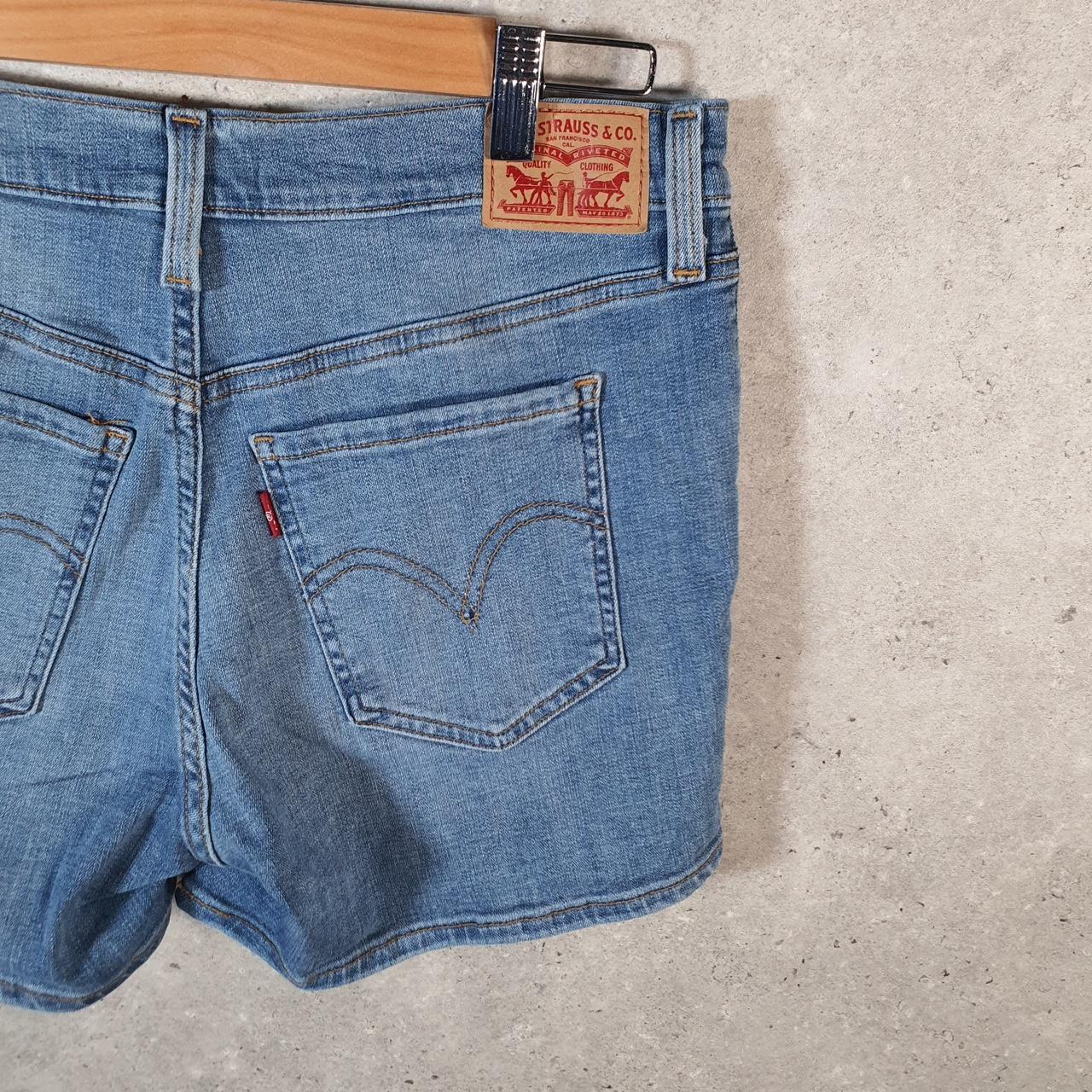 Vintage Levi’s Cut Off Baggy Shorts Jorts Cargo Womens W30 Blue Relaxed Denim