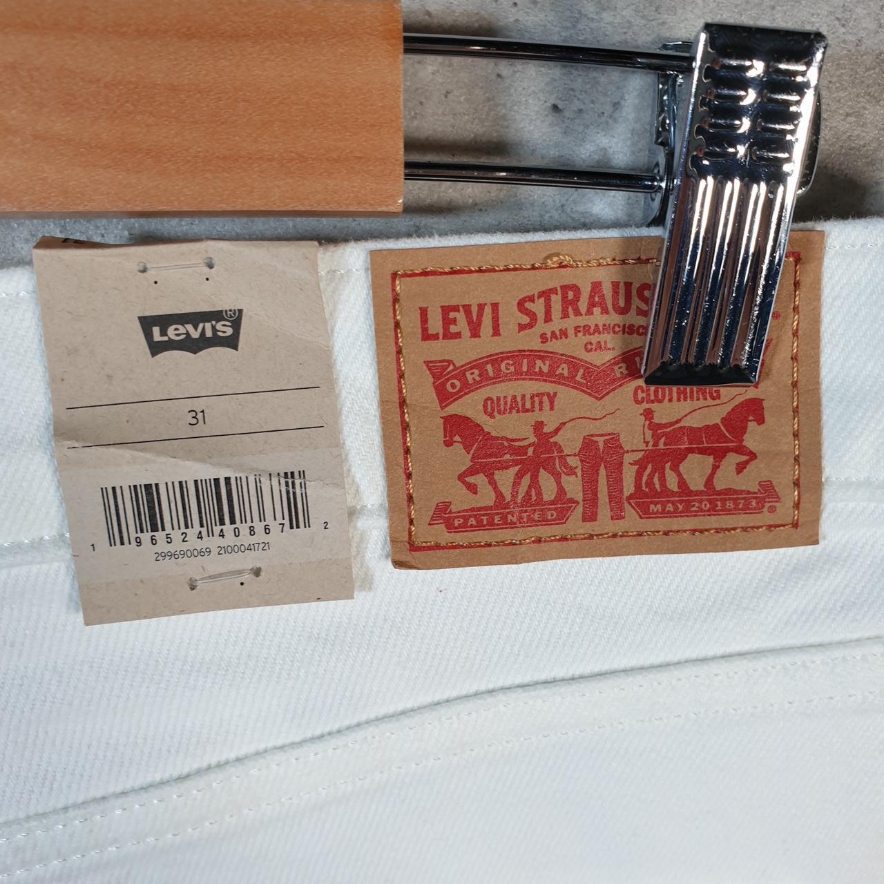 Vintage Levi’s Baggy Shorts Jorts Cargo Womens W31 White Relaxed Denim