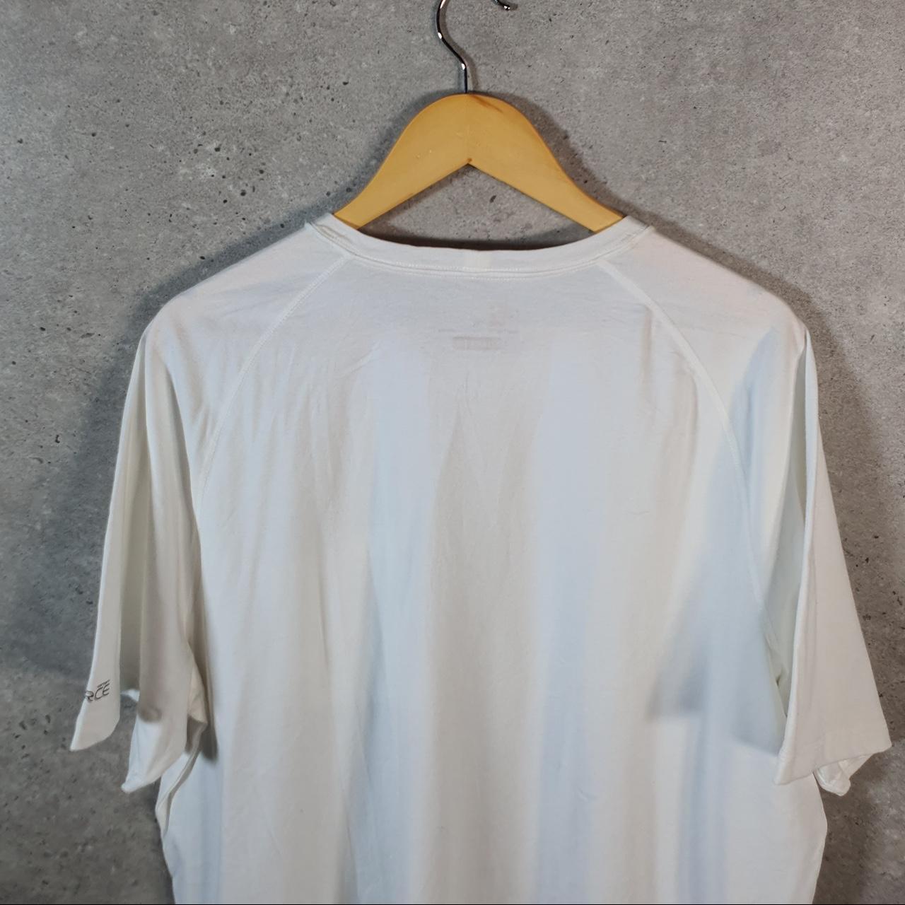 Vintage Carhartt Pocket T Shirt Men’s XL White Workwear Chore Utility Relaxed Fit C9279
