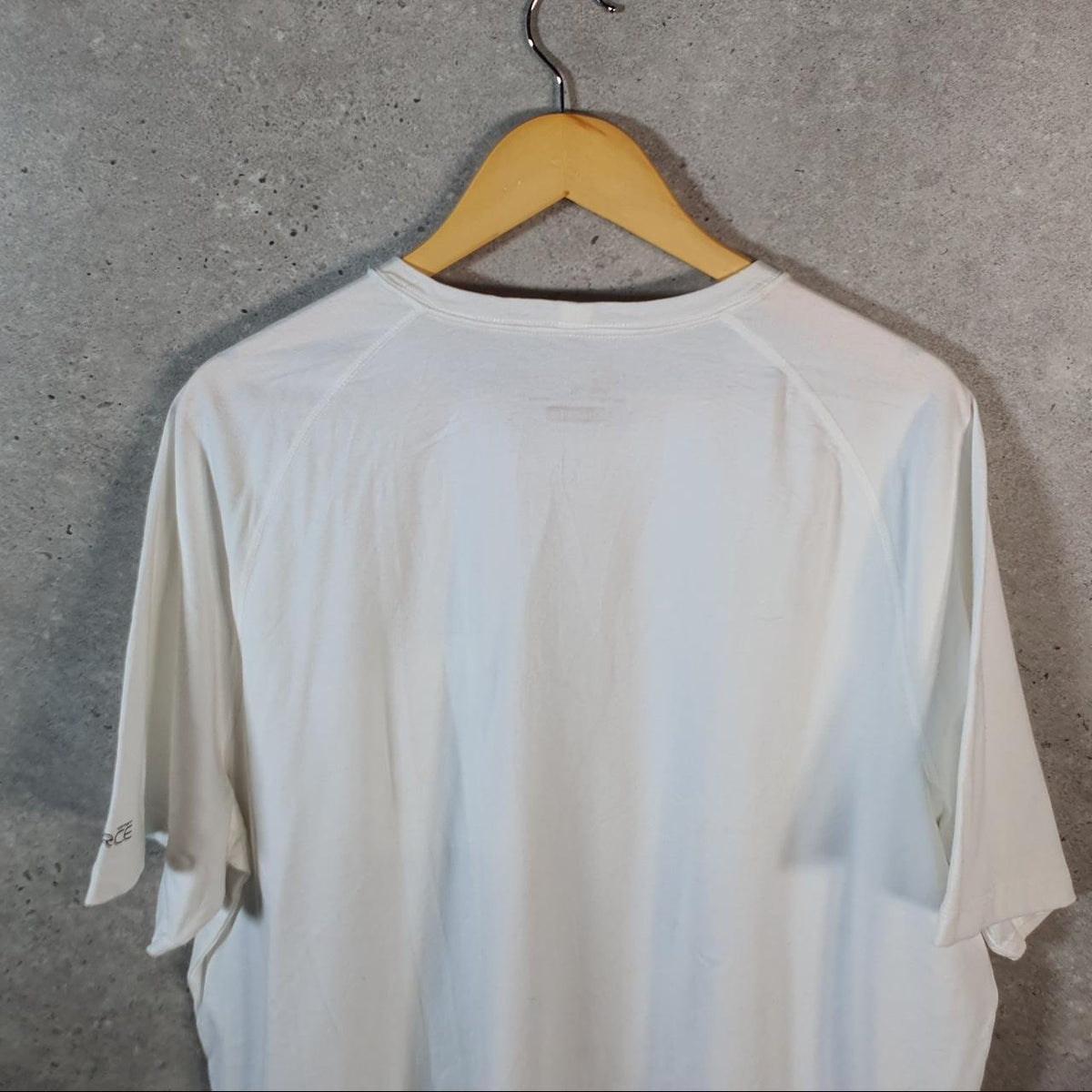 Vintage Carhartt Pocket T Shirt Men’s XL White Workwear Chore Utility Relaxed Fit C9279
