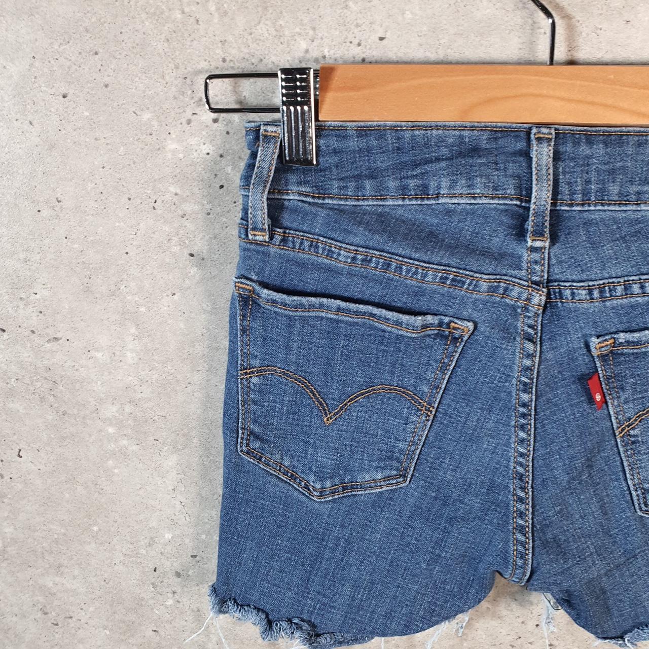 Vintage Levi’s Cut Short Baggy Shorts Jorts Cargo Womens W24 Blue Relaxed Denim A4570