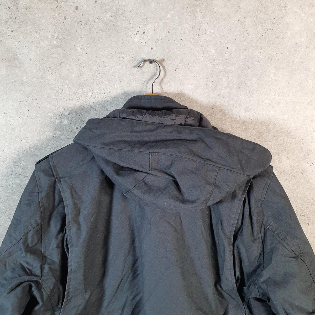 Vintage Carhartt Hickman Quilted Work Jacket Men’s Medium Black Workwear Canvas USA Big Fish Vintage