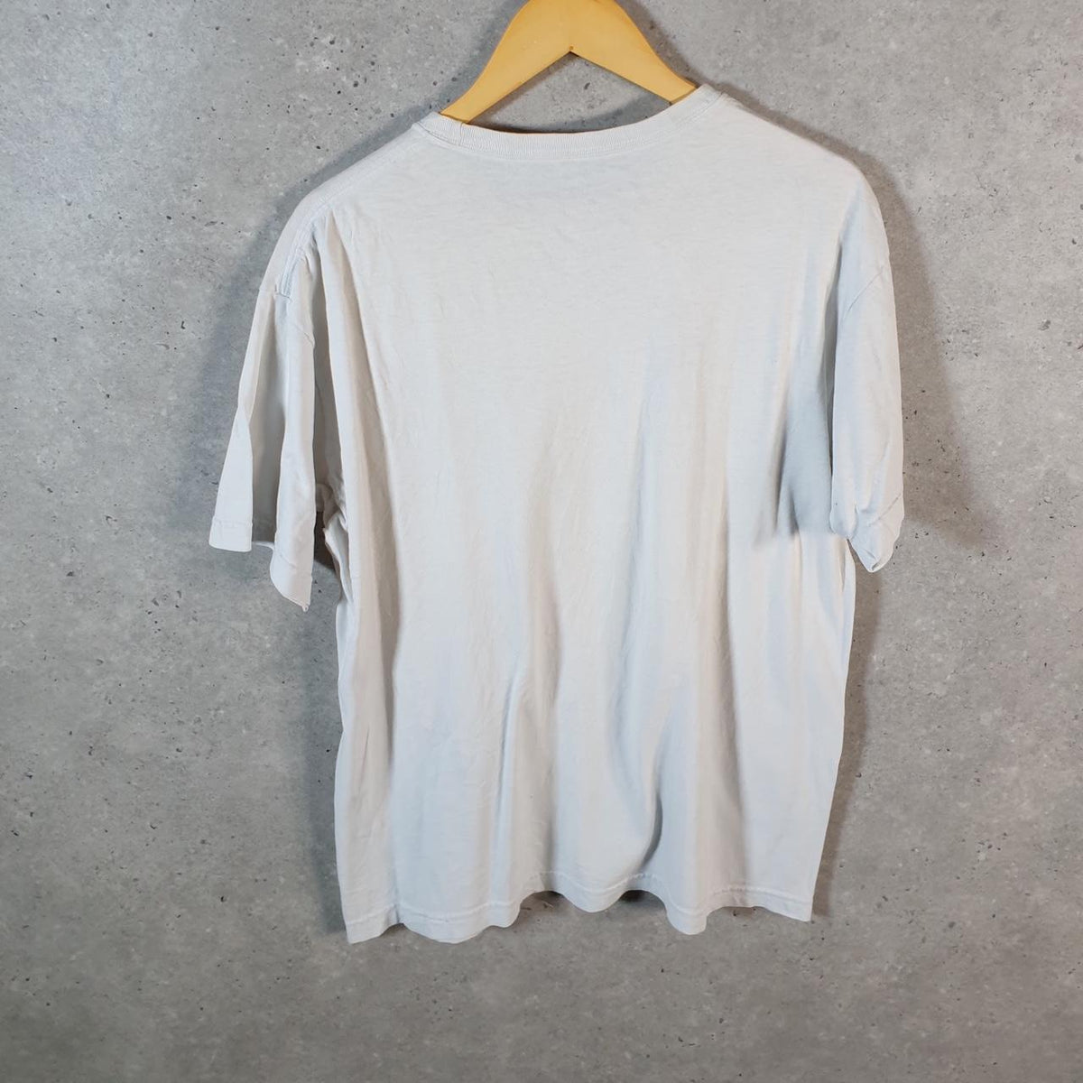 Vintage Hurley Graphic T Shirt Men’s White Large Casual Sports Logo Athletic