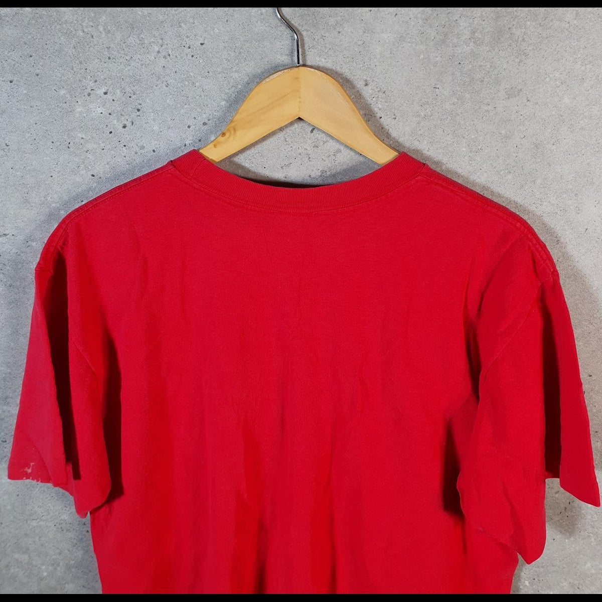 Vintage Anvil USA Grandma Embroidered Single Stitch T Shirt Men’s Large Red Big Fish Vintage