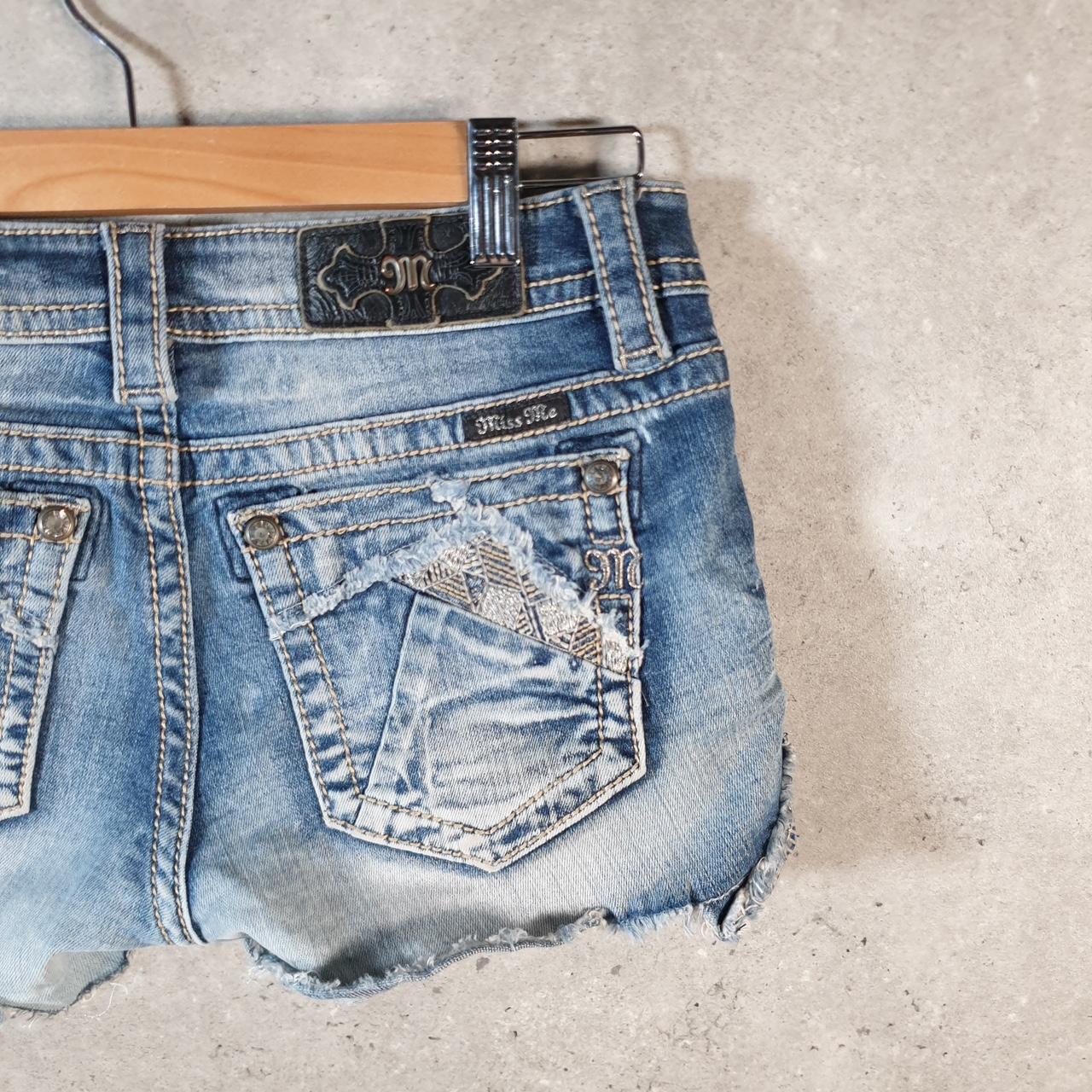 Vintage Miss Me Baggy Y2K Hip Hop Jeans Shorts Jorts Womens W28 Blue Denim Low Rise