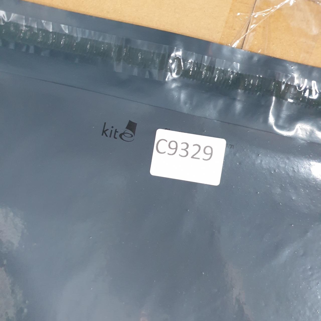 Vintage Carhartt Pocket T Shirt Men’s Medium Beige Workwear Chore Utility Loose Fit C9329