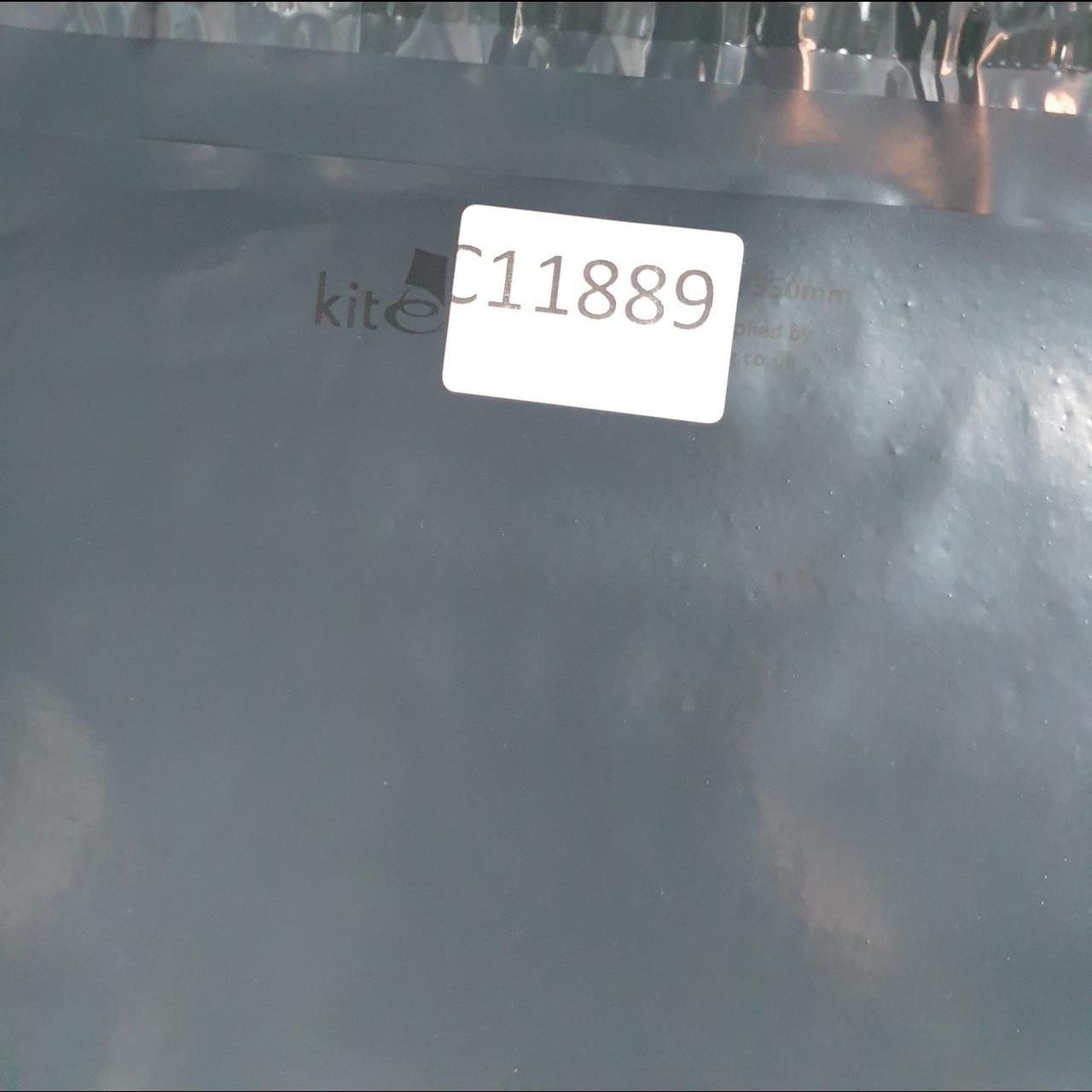 Vintage Fruit of the Loom St Vincent’s Academy Basketball 90s USA Single Stitch T Shirt Men’s Large White