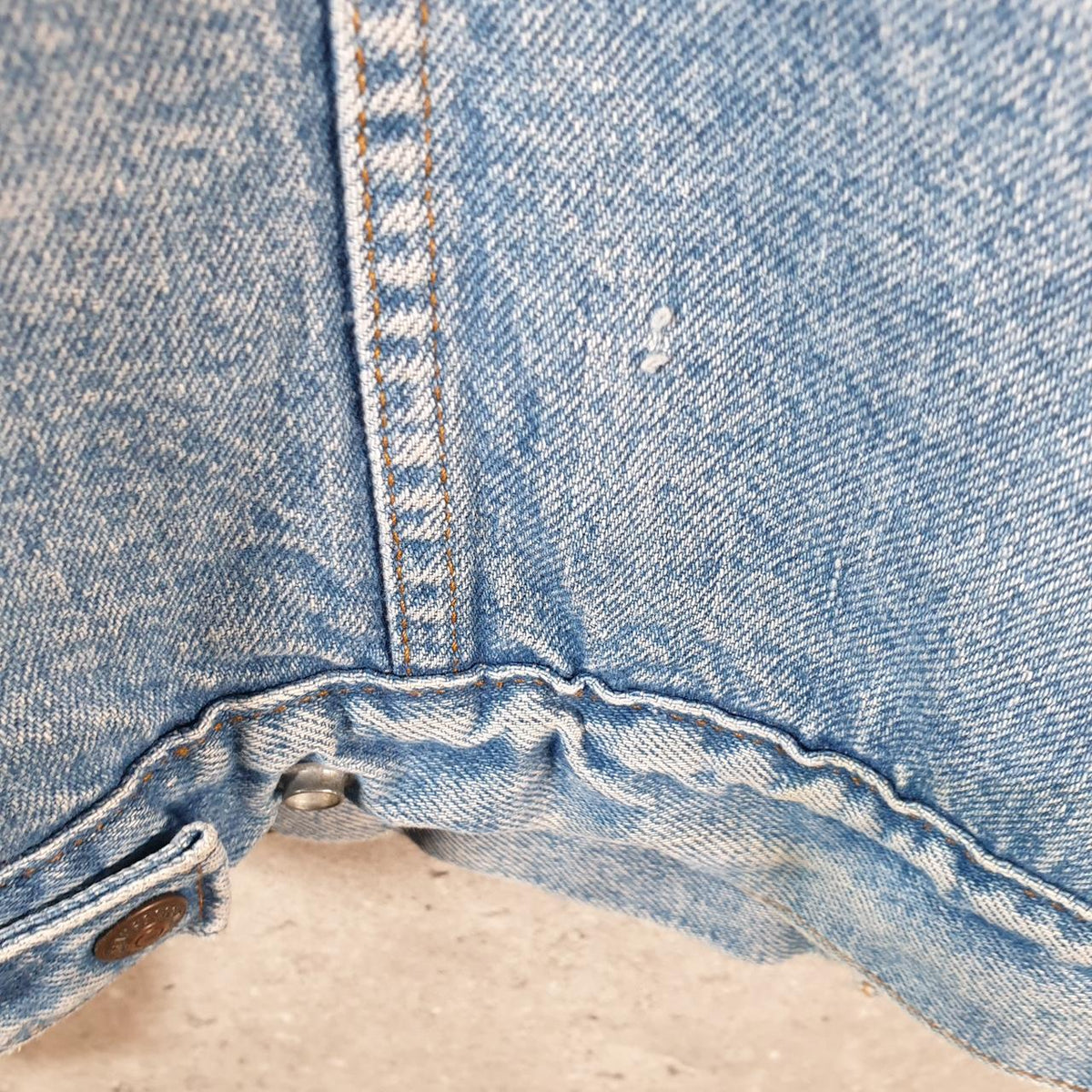 Vintage Levis Denim Jean Trucker Sherpa Jacket Mens Small Blue Sherling USA