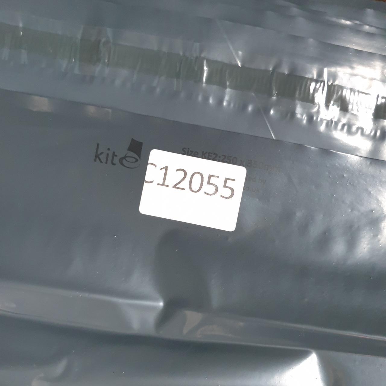 Vintage Nike Spellout T Shirt Men’s Medium Red All Over Print Logo Swoosh Athletic