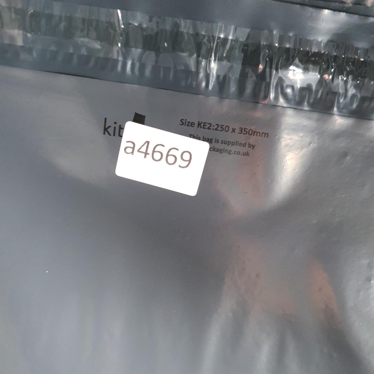 Vintage GodBody Baggy Y2K Hip Hop Jorts Shorts Mens W38 Blue Denim USA A4669