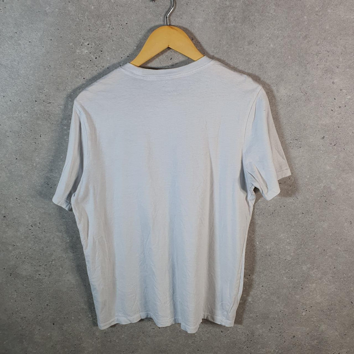 Vintage Puma Spellout T Shirt Men’s Medium White sports Logo Athletic