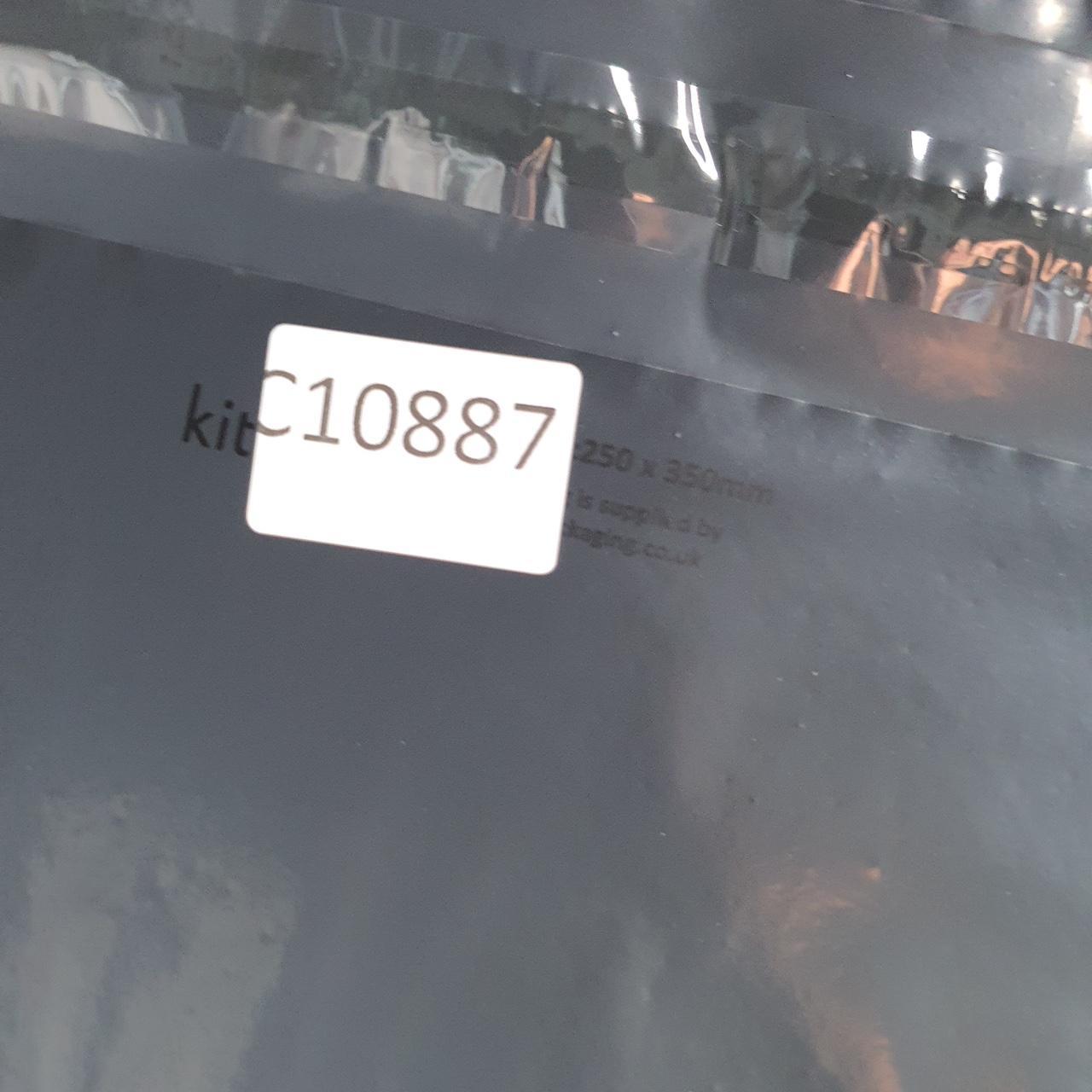 Vintage Calvin Klein Spellout Blank T Shirt Men’s Medium White Casual Sports