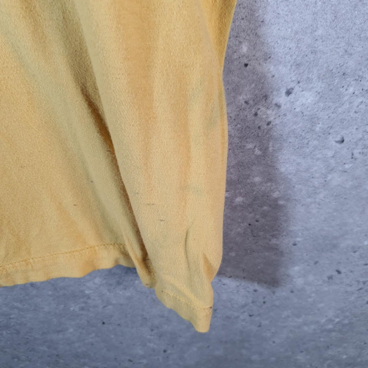 Vintage Nike Just Do It Spellout T Shirt Men’s Medium Yellow Logo Swoosh Athletic