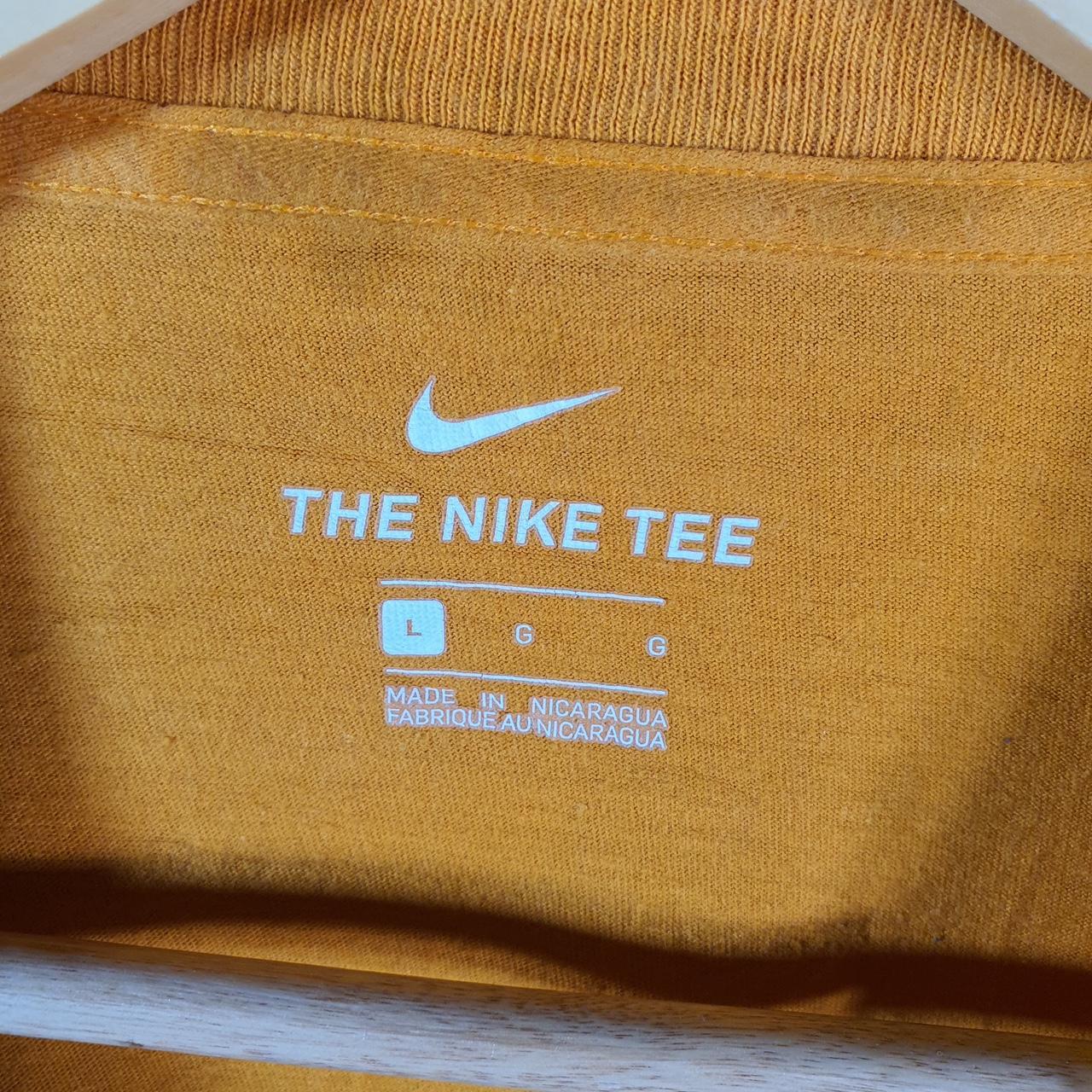 Vintage Nike Sportswear Spellout T Shirt Men’s Large Orange Logo Swoosh Athletic