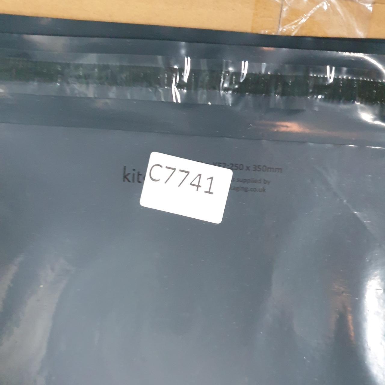 Vintage Ralph Lauren Button Down Shirt Men’s Small Grey Checkered Classic Fit Cotton Pony Big Fish Vintage