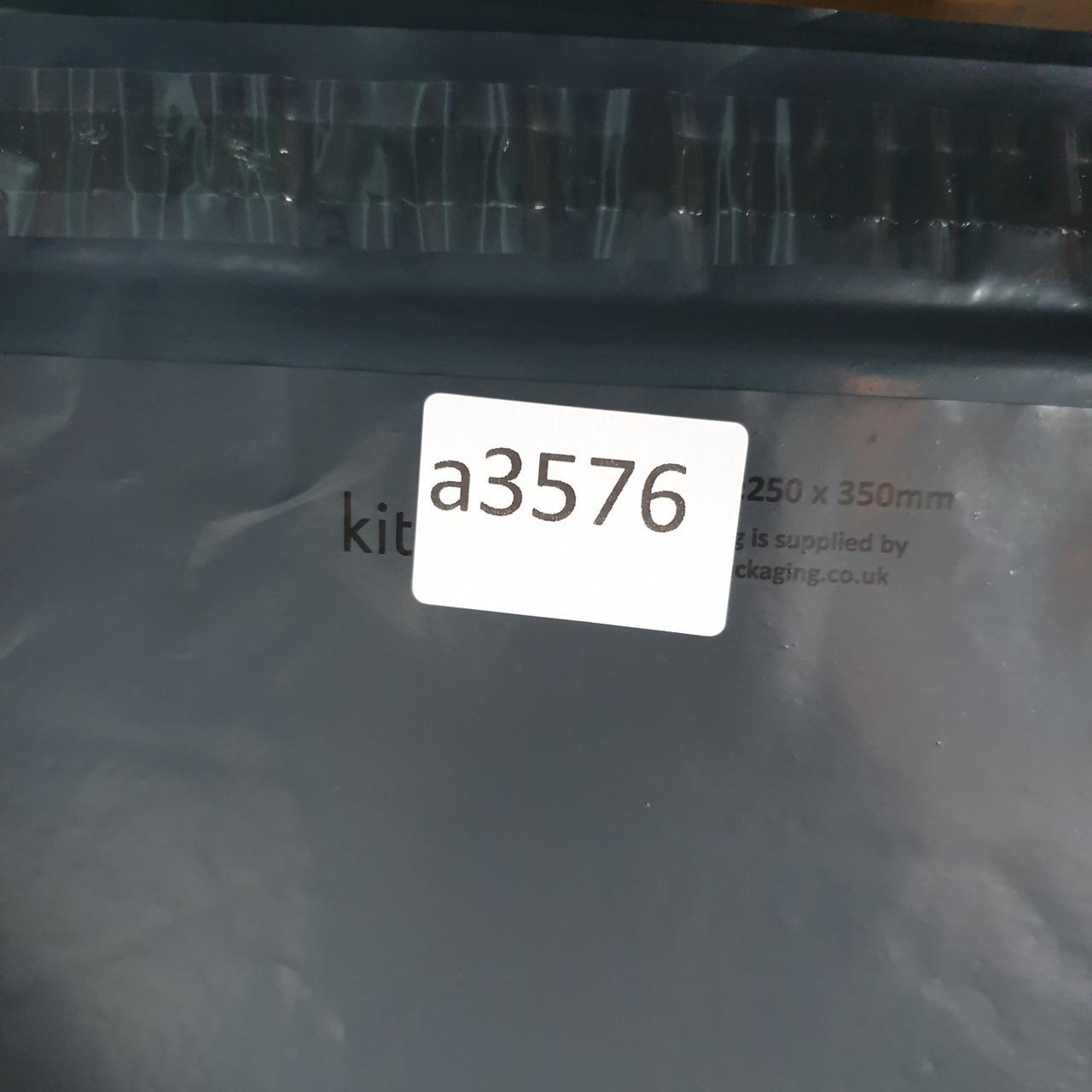 Vintage Under Armour Sweatpant Joggers Kids XL Grey Swoosh Sports Tracksuit Big Fish Vintage