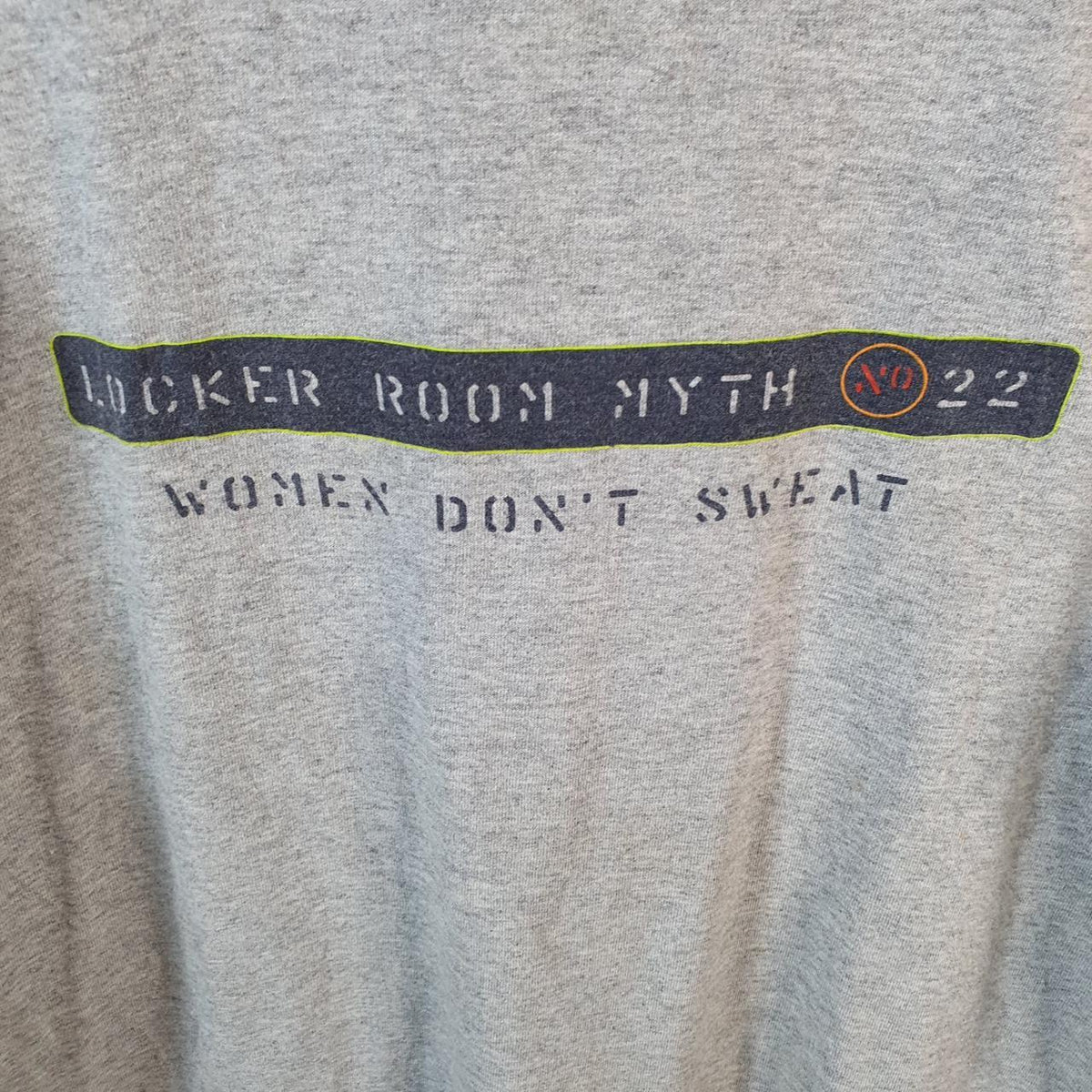 Vintage Nike 90s USA Women Don’t Sweat Pigs Can Fly T Shirt Men’s Large Grey Logo Swoosh