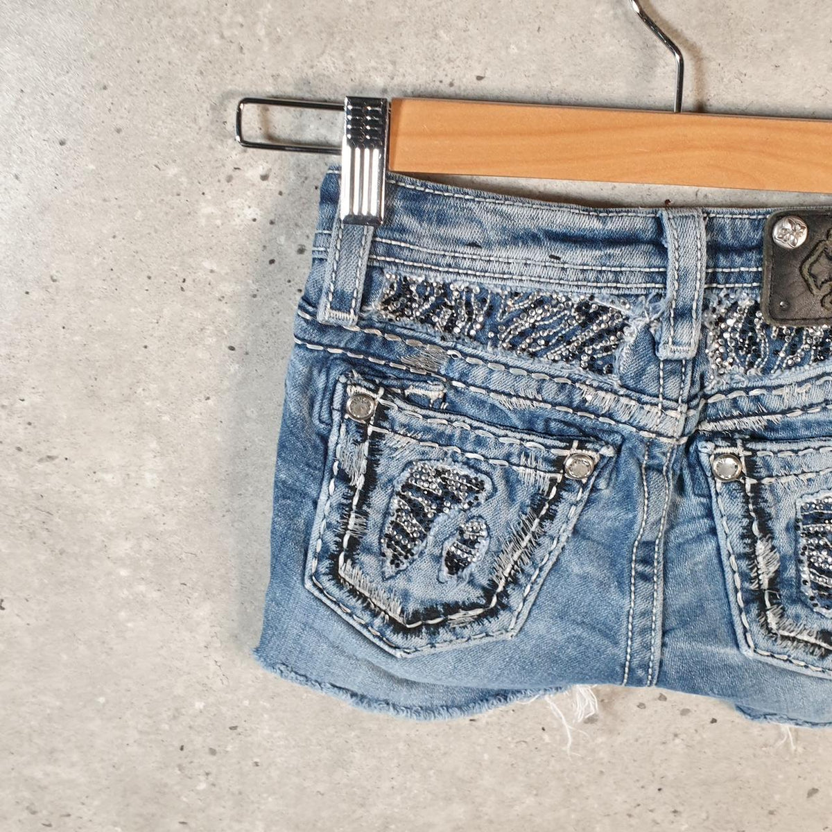 Vintage Miss Me Baggy Y2K Hip Hop Jeans Shorts Jorts Girls 12 Years Old Blue Denim Low Rise