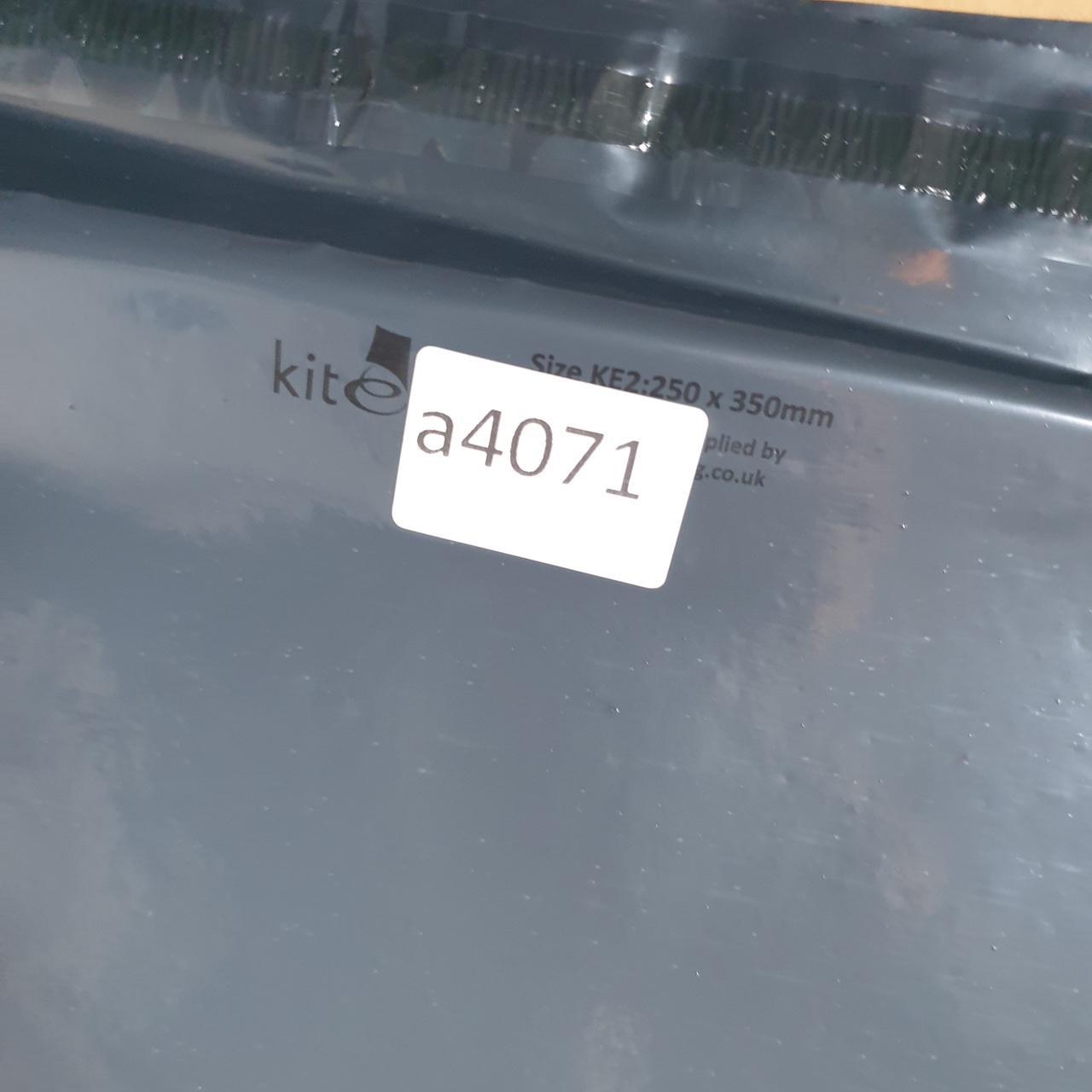 Vintage Levi’s Cut Off Baggy Shorts Jorts Cargo Womens W30 Black Relaxed Denim