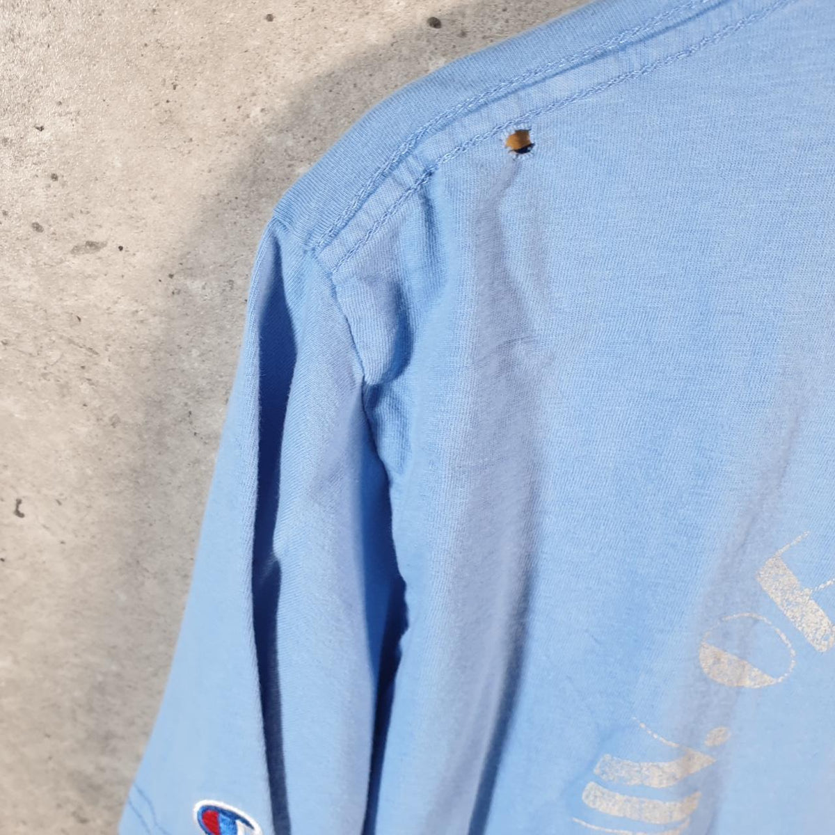 Vintage Champion Embroidered Logo T Shirt Men’s Large Blue Athletic