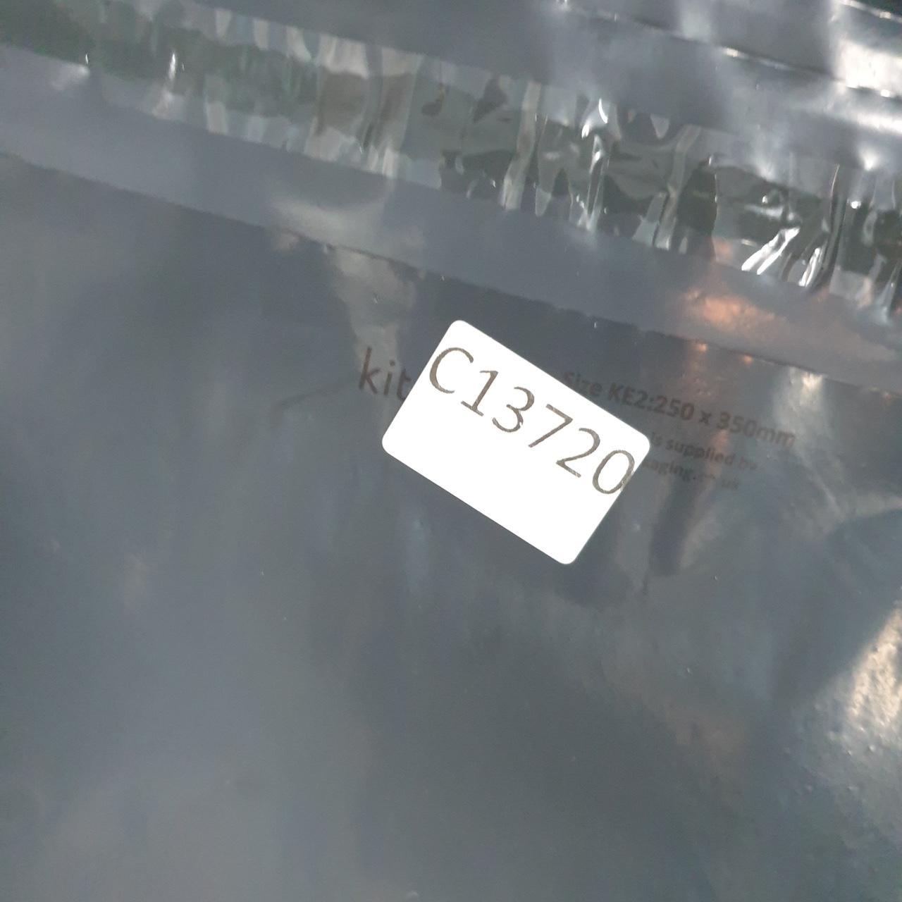 Vintage Ralph Lauren Button Down Shirt Men’s XL Blue Striped Custom Fit Cotton Pocket