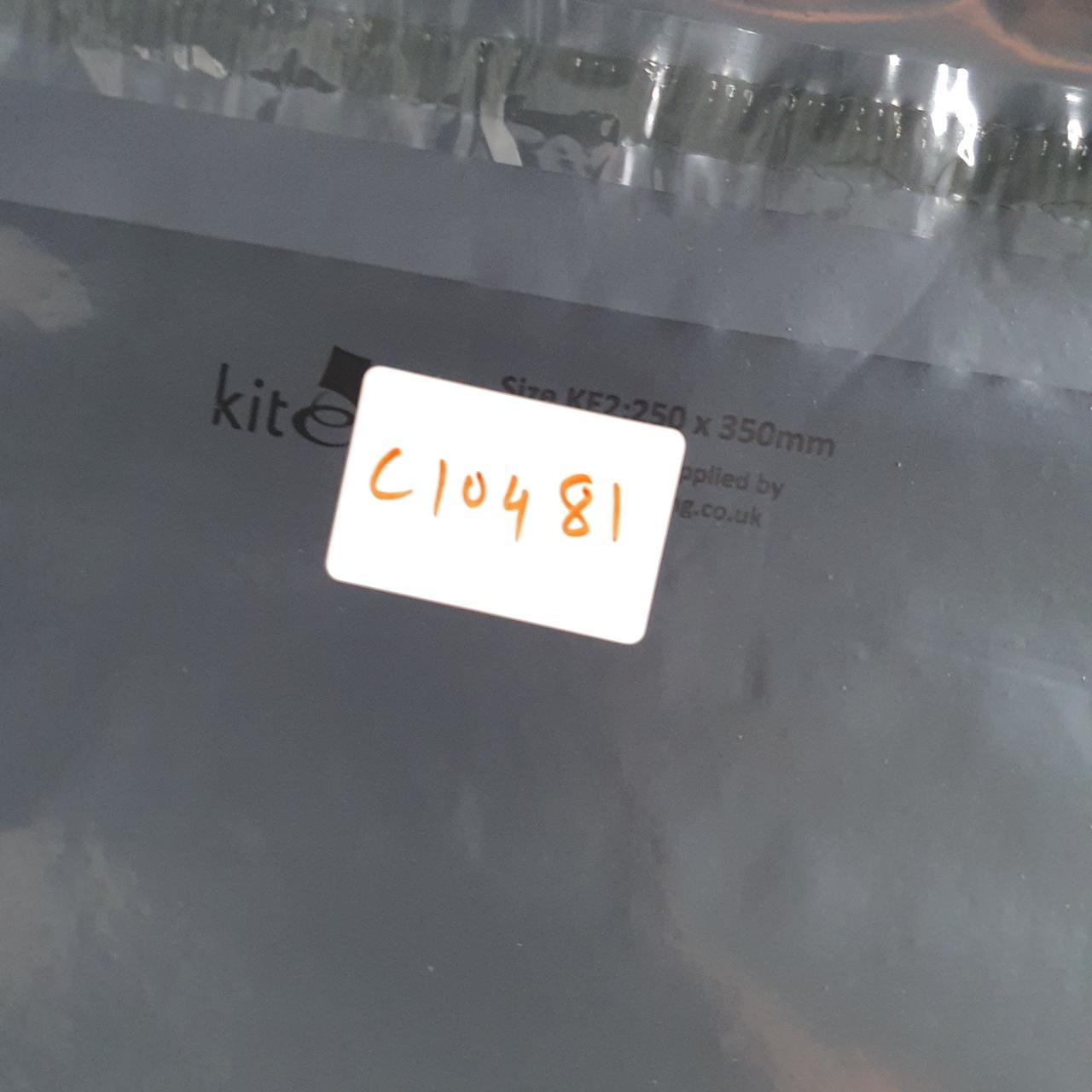 Vintage Nike Kinnick T Shirt Men’s Small Yellow Logo Centre Swoosh Athletic