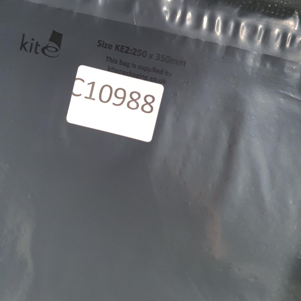 Vintage Adidas Spellout T Shirt Womens Large White Three Stripes Logo Athletic