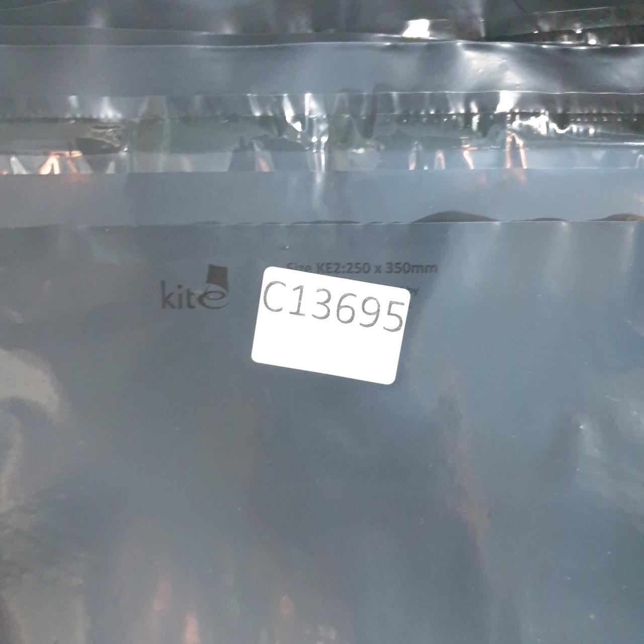 Vintage Carhartt Hoodie Womens Medium Pink Pullover Blank Sweatshirt USA Relaxed Fit