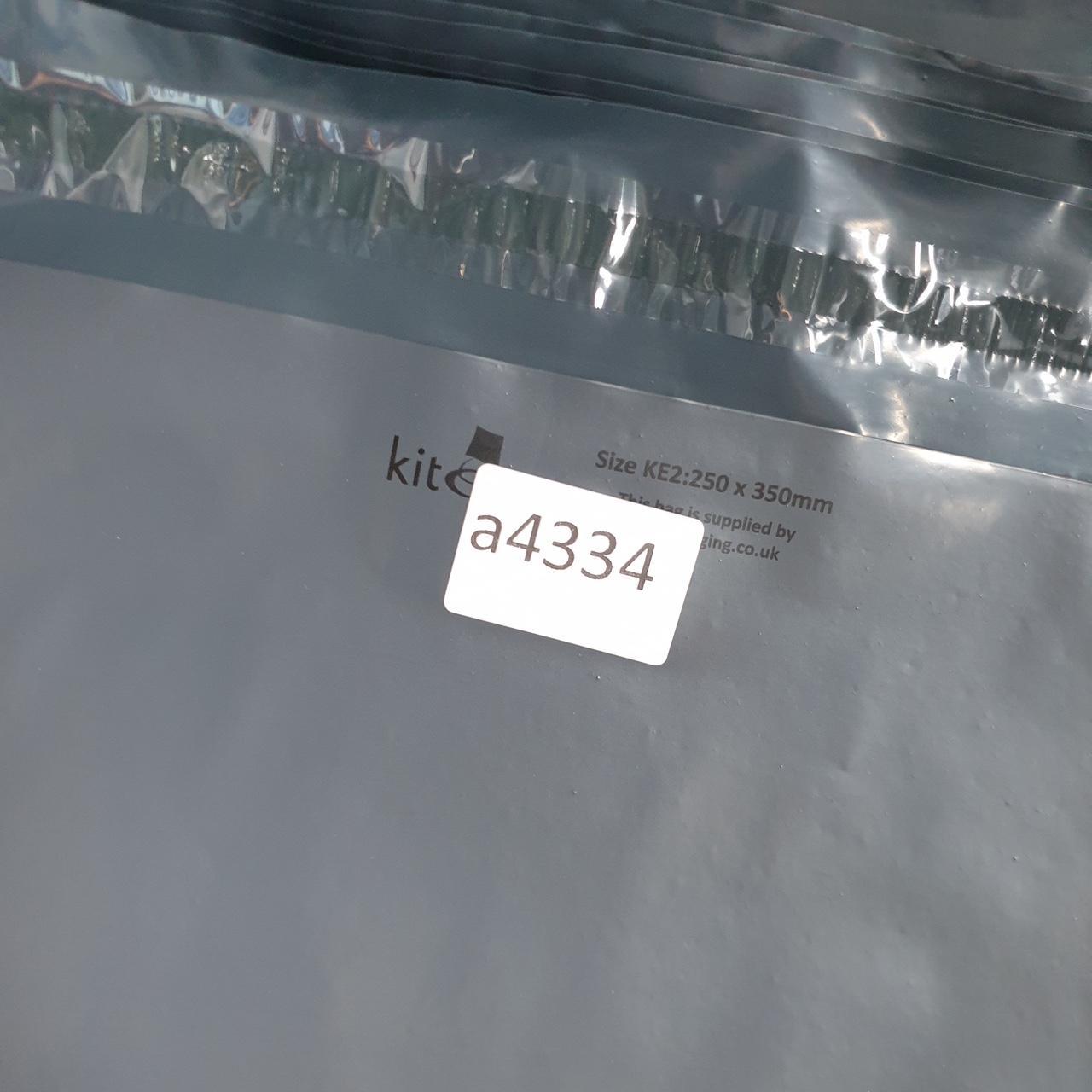 Vintage Levi’s Cut Off Baggy Shorts Jorts Cargo Mens W34 Blue Relaxed Denim