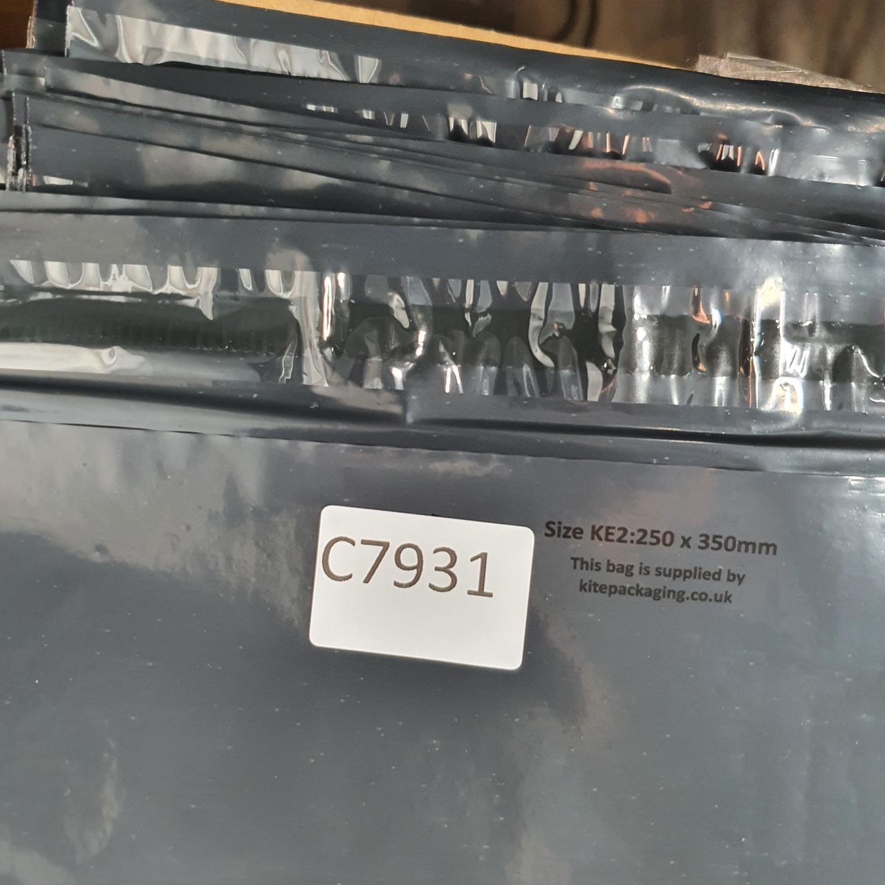 Vintage Nike 90s USA T Shirt Men’s Large Purple Spellout Single Swoosh Logo Athletic Big Fish Vintage