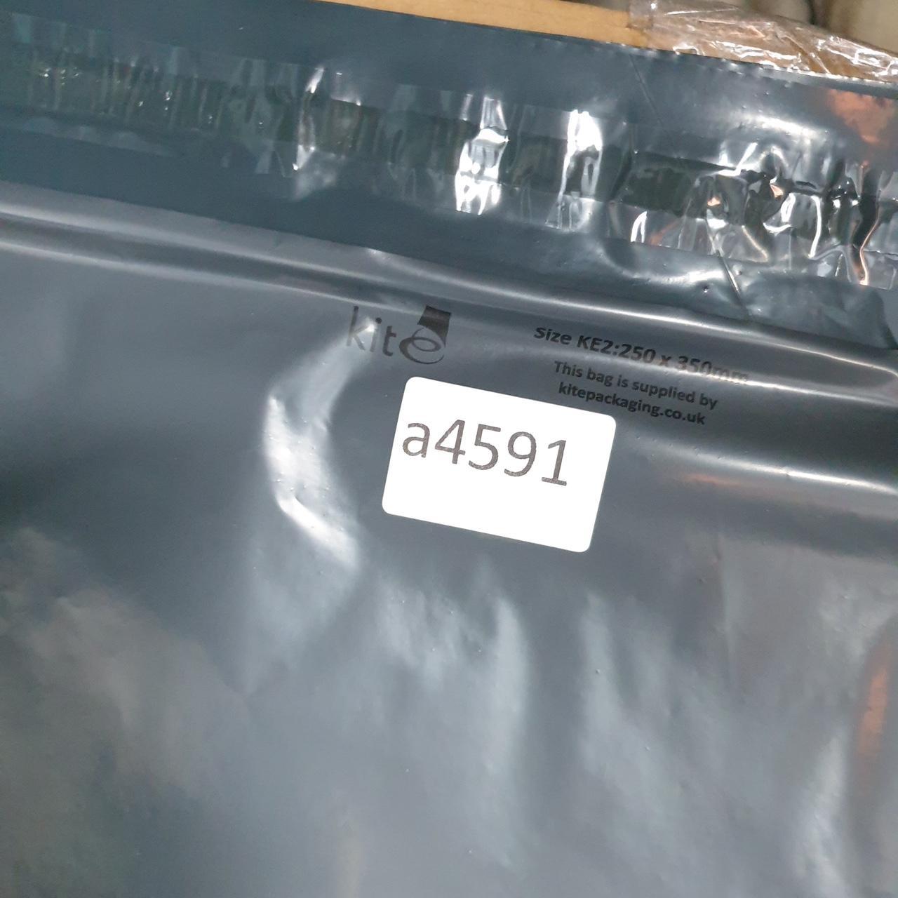 Vintage Levi’s 511 Midi Capri Shorts Jorts Cargo Womens W29 Blue Relaxed Denim