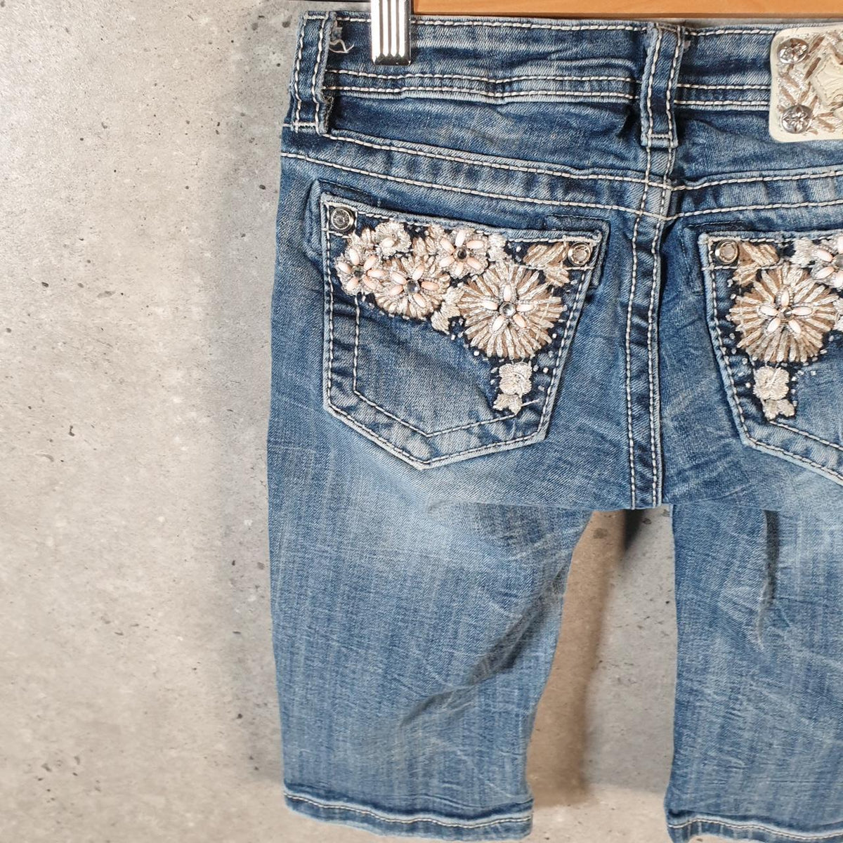 Vintage Miss Me Baggy Y2K Hip Hop Jeans Shorts Jorts Womens W24 Blue Denim Low Rise