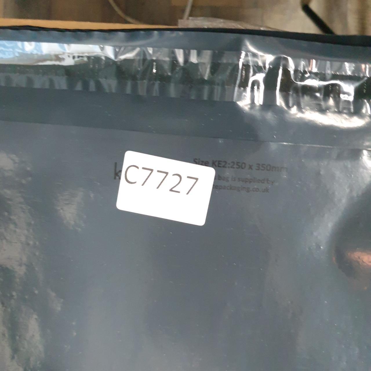 Vintage Ralph Lauren Button Down Shirt Men’s Medium Blue Striped Regent Classic Fit Cotton Big Fish Vintage