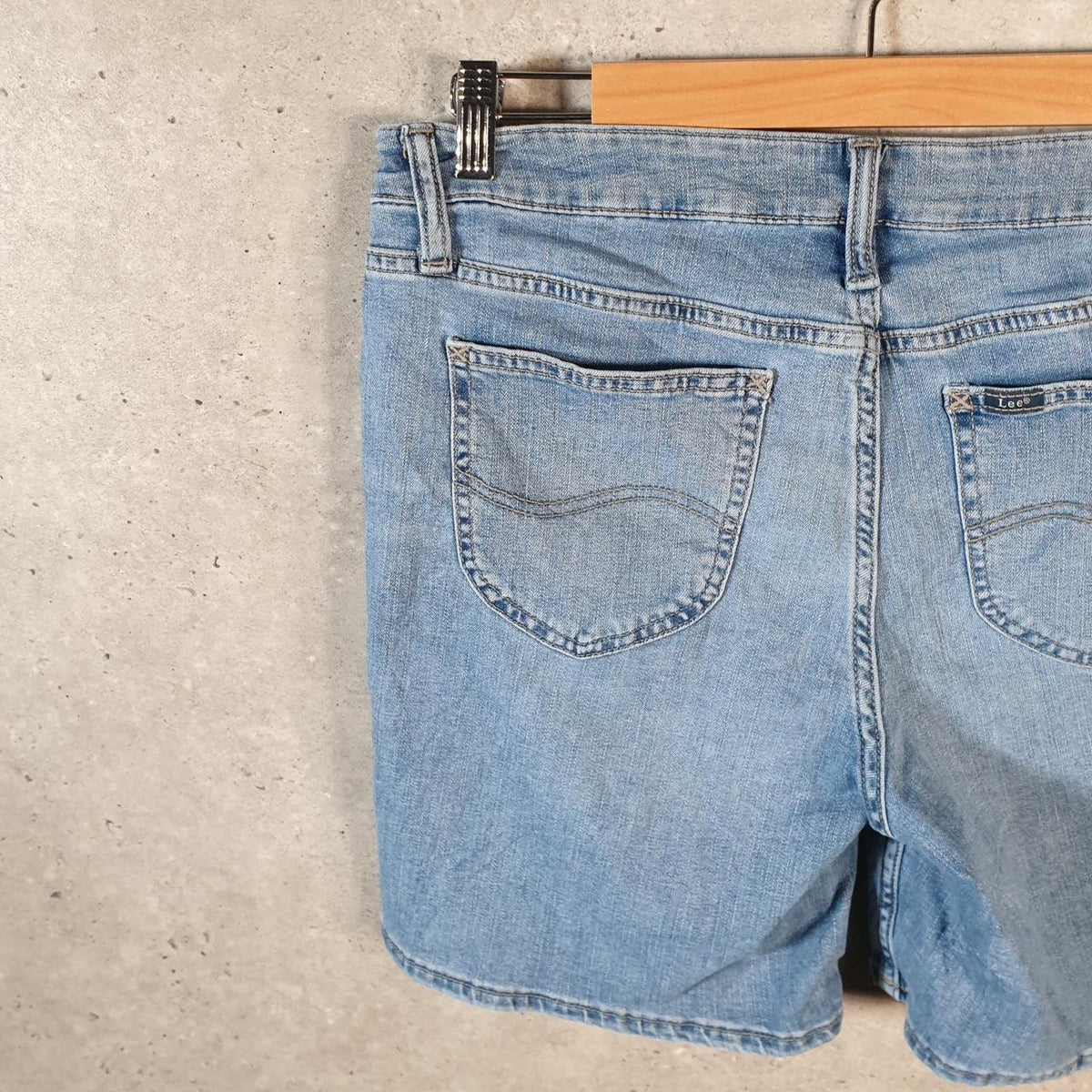 Vintage Lee Baggy Shorts Jorts Cargo Womens W32 Blue Relaxed Denim
