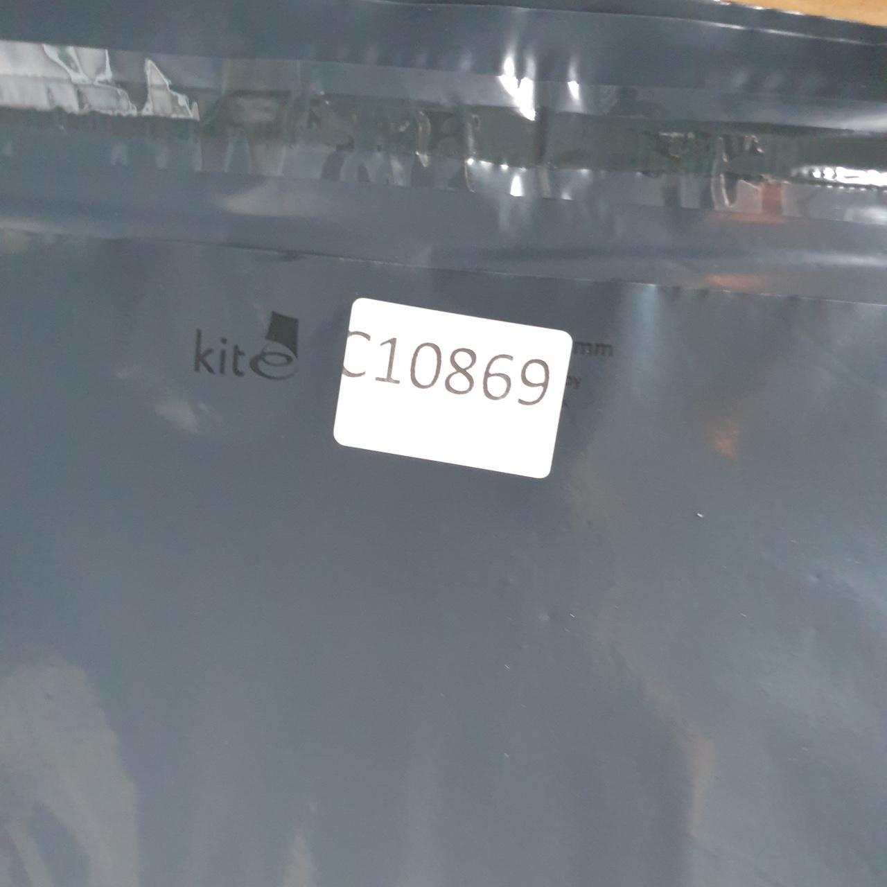 Vintage Tommy Jeans T Shirt Men’s Medium White Regular Fit Embroidered Logo