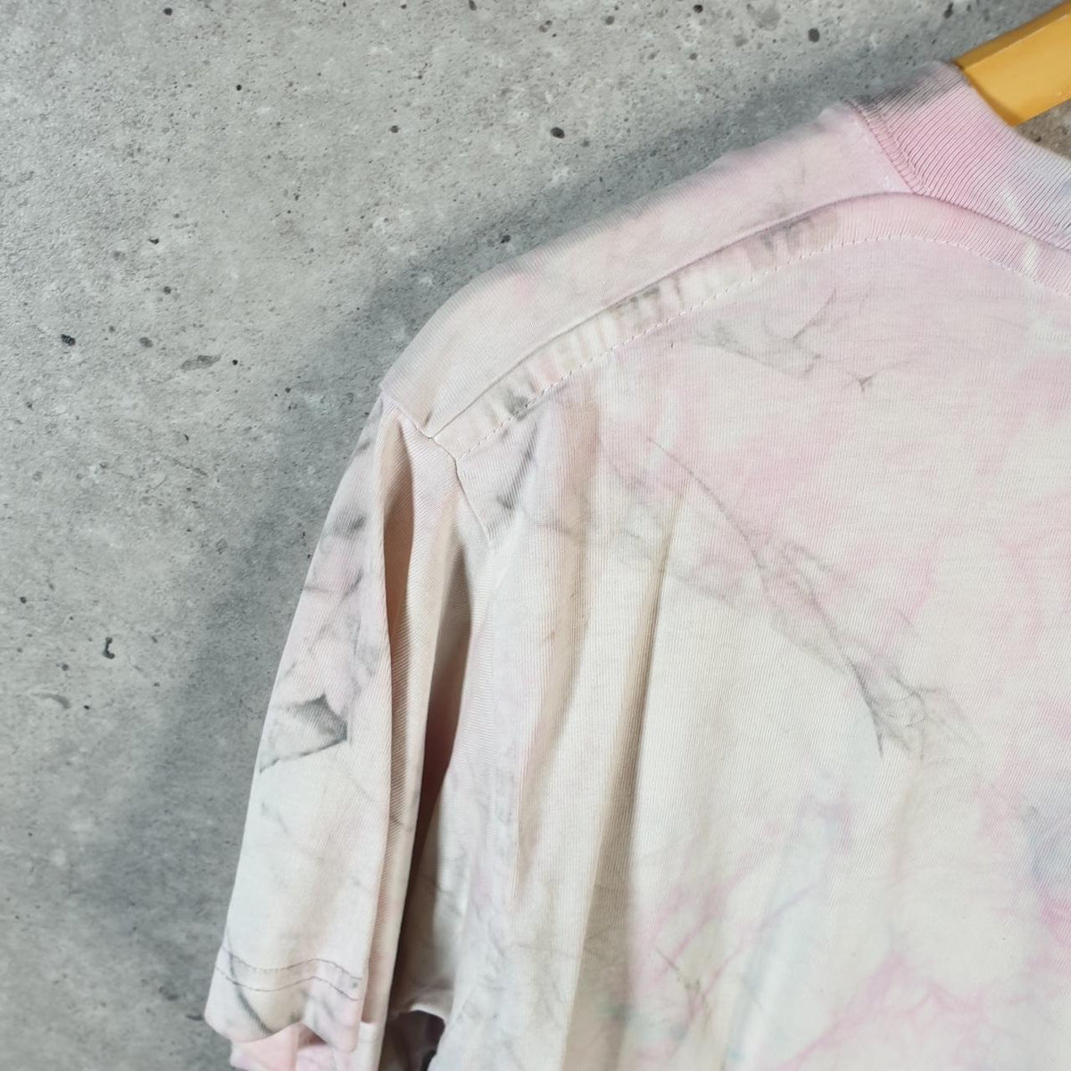Vintage Stussy Spellout Tie Dye Printed T Shirt Men’s Small Pink Graphic Short Sleeve Big Fish Vintage