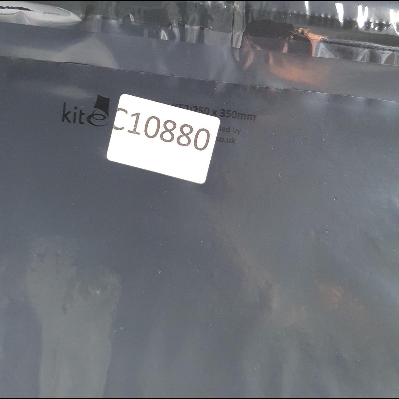 Vintage Tommy Hilfiger Polo Shirt Men’s XL Pink Regular Fit Embroidered Logo