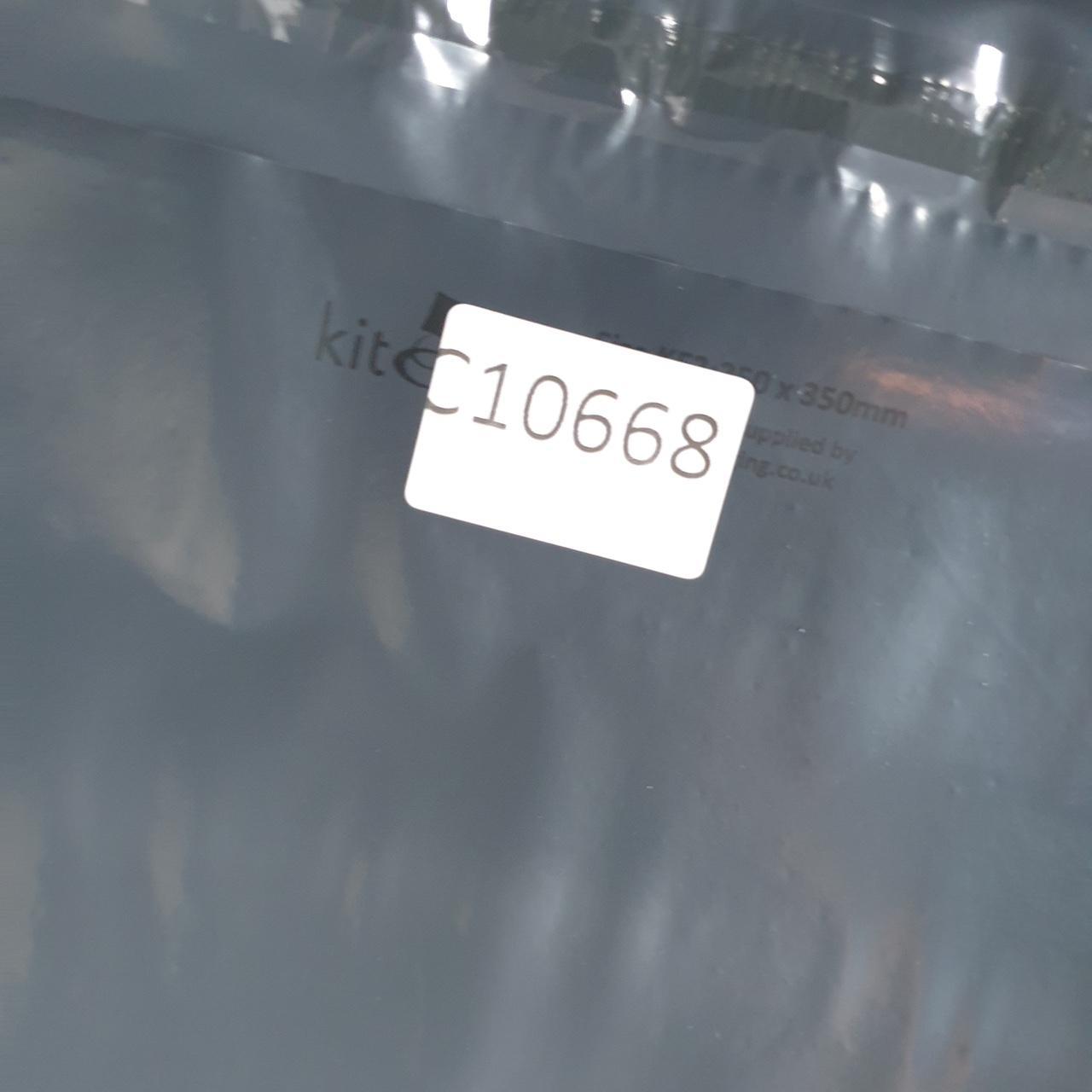 Vintage Calvin Klein Spellout Blank T Shirt Men’s Medium White Casual Sports