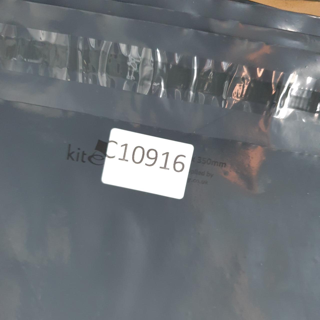 Vintage Tommy Hilfiger Polo Shirt Men’s Large Blue Custom Fit Embroidered Logo