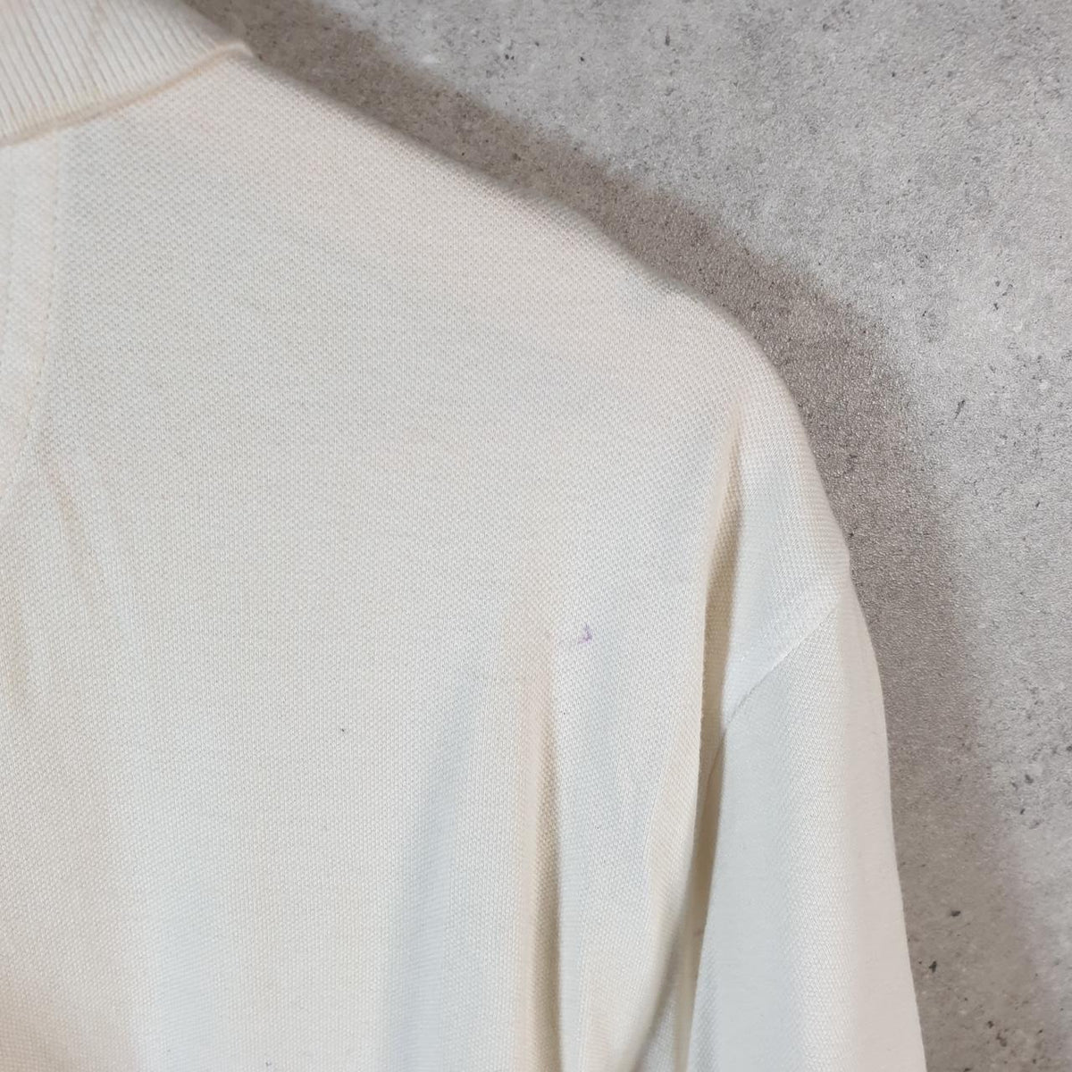 Vintage Izod Polo Shirt Men’s XL White Custom Fit Embroidered Logo