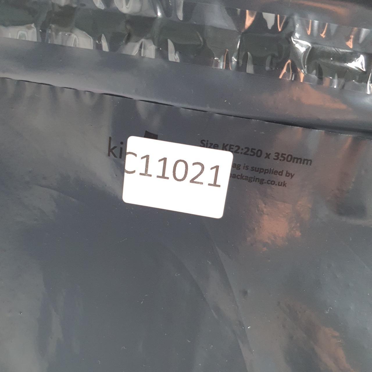 Vintage Hugo Boss Polo Shirt Men’s Large Pink Embroidered Logo Casual