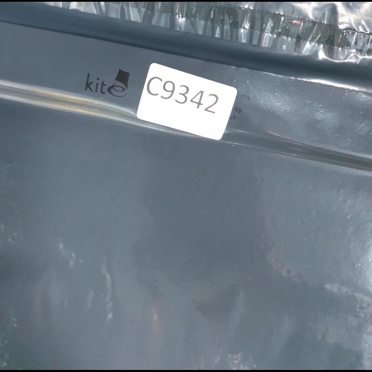 Vintage Carhartt Pocket T Shirt Men’s Small Yellow Workwear Chore Utility Loose Fit C9342