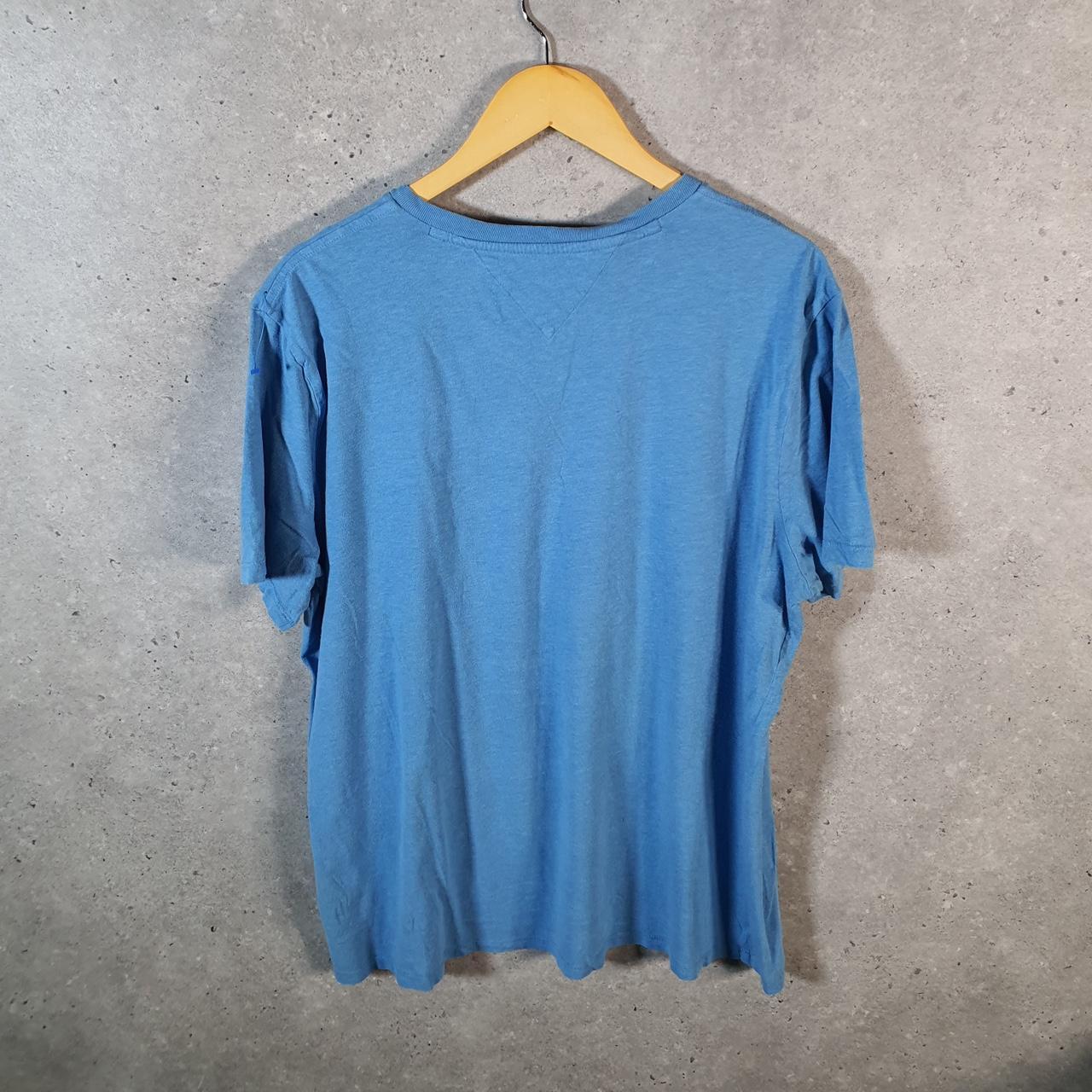 Vintage Tommy Hilfiger T Shirt Men’s Large Blue Classic Fit Embroidered Logo