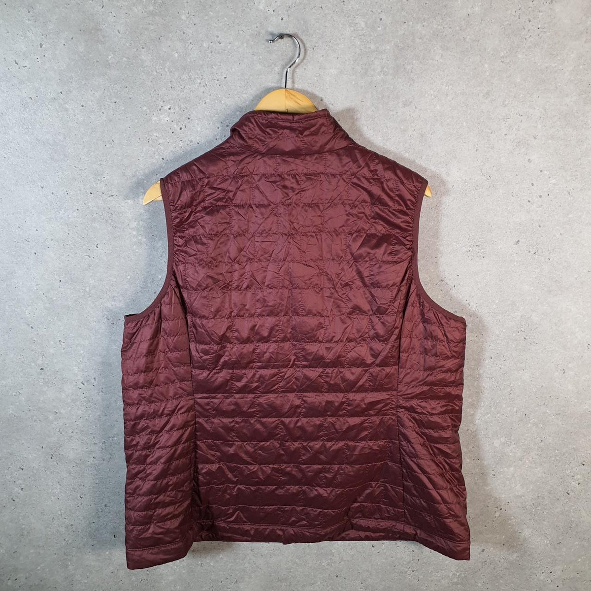 Vintage Patagonia Nano Puffer Gilet Vest Jacket Womens 2XL Burgundy Red Full Zip Lightweight Big Fish Vintage