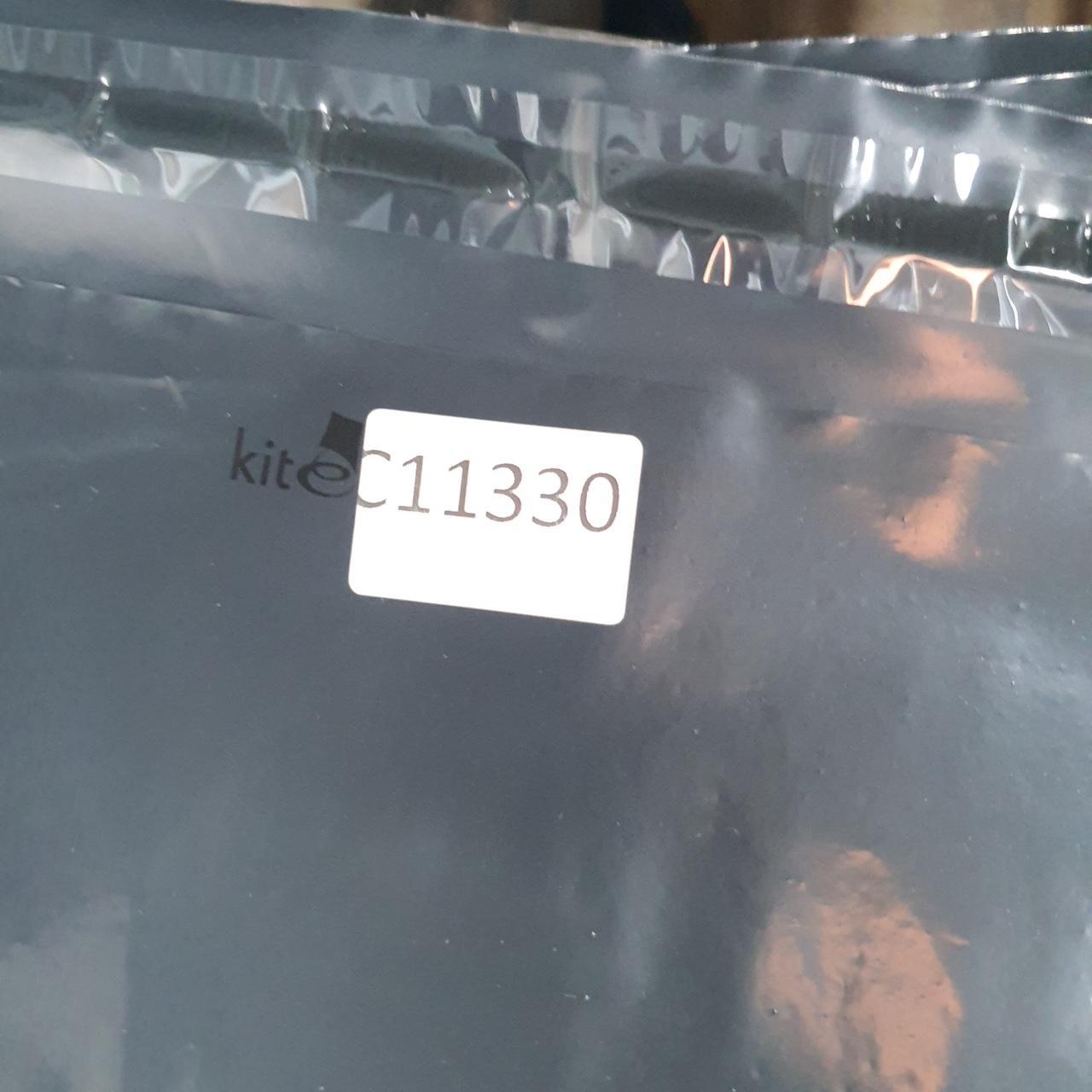 Vintage Tommy Hilfiger T Shirt Men’s Large White Classic Fit Embroidered Logo